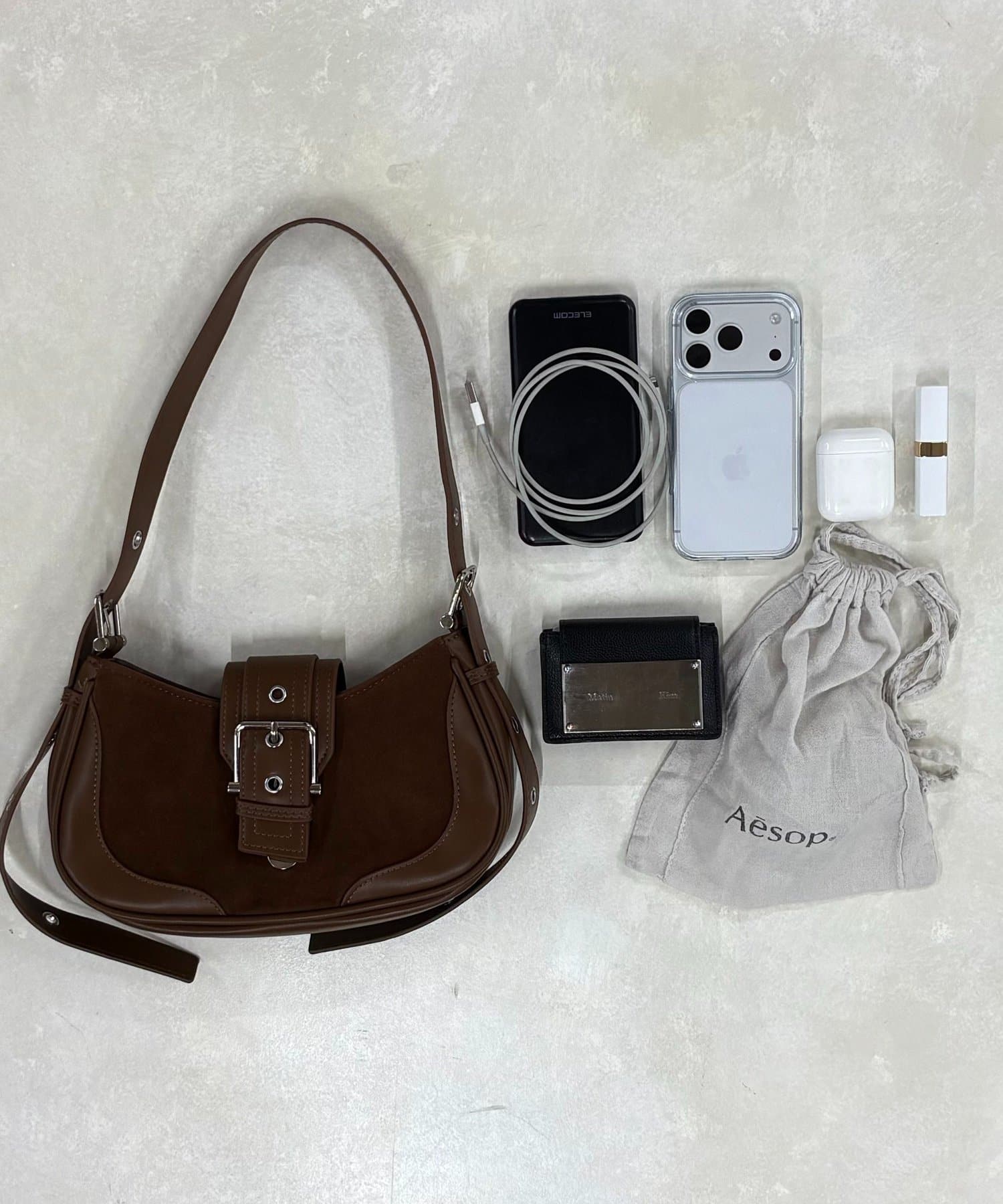 WHO’S WHO gallery(フーズフーギャラリー) スウェードベルトミニショルダー