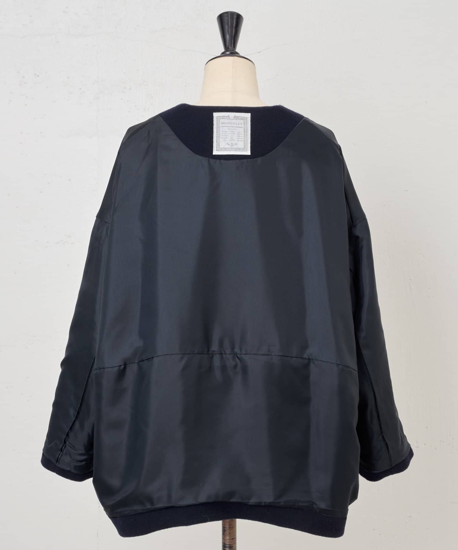 BEARDSLEY(ビアズリー) 後ろぷっくりウールショートコート