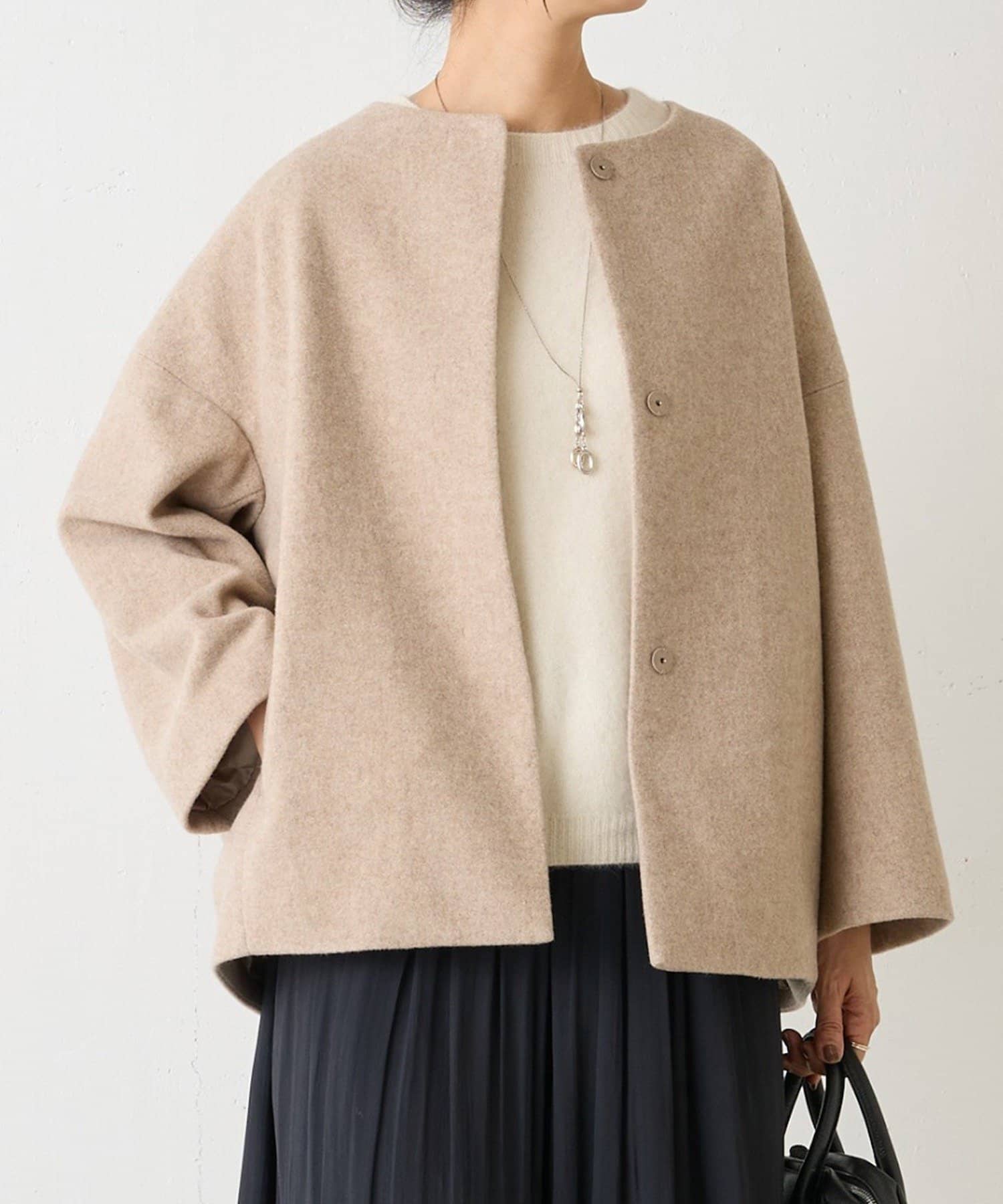 BEARDSLEY(ビアズリー) 後ろぷっくりウールショートコート