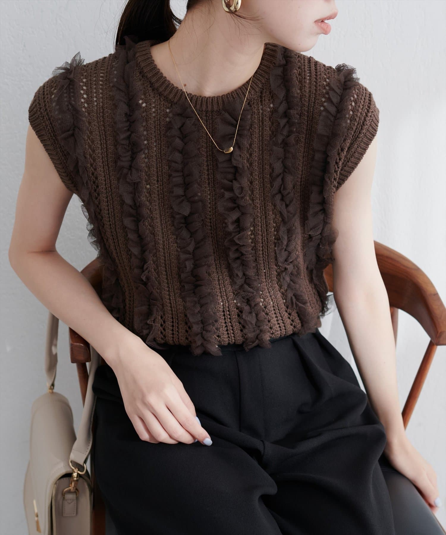 natural couture(ナチュラルクチュール) 透かし柄×チュールノースリニット