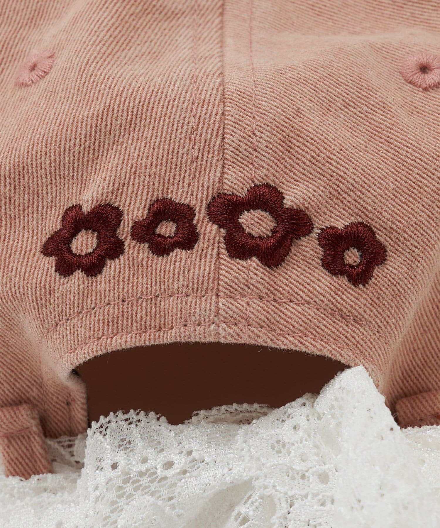 CIAOPANIC(チャオパニック) 【HELLO.SANFRANCISCO/ハローサンフランシスコ】レースリボン刺繡ロゴカラーキャップ