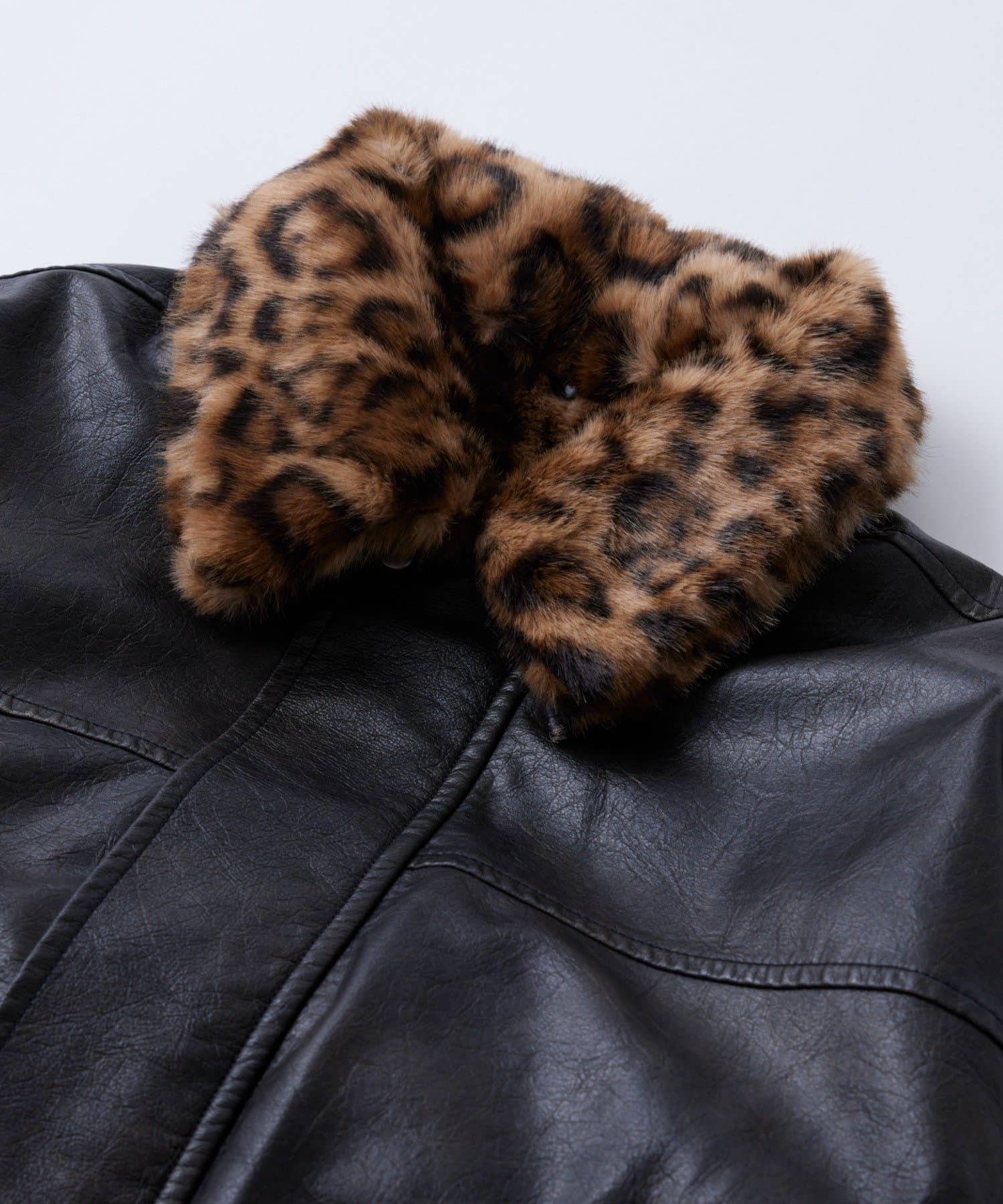 WHO’S WHO gallery(フーズフーギャラリー) 【UNISEX/サイズ展開あり】3way ヴィンテージライクレザーボアブルゾン