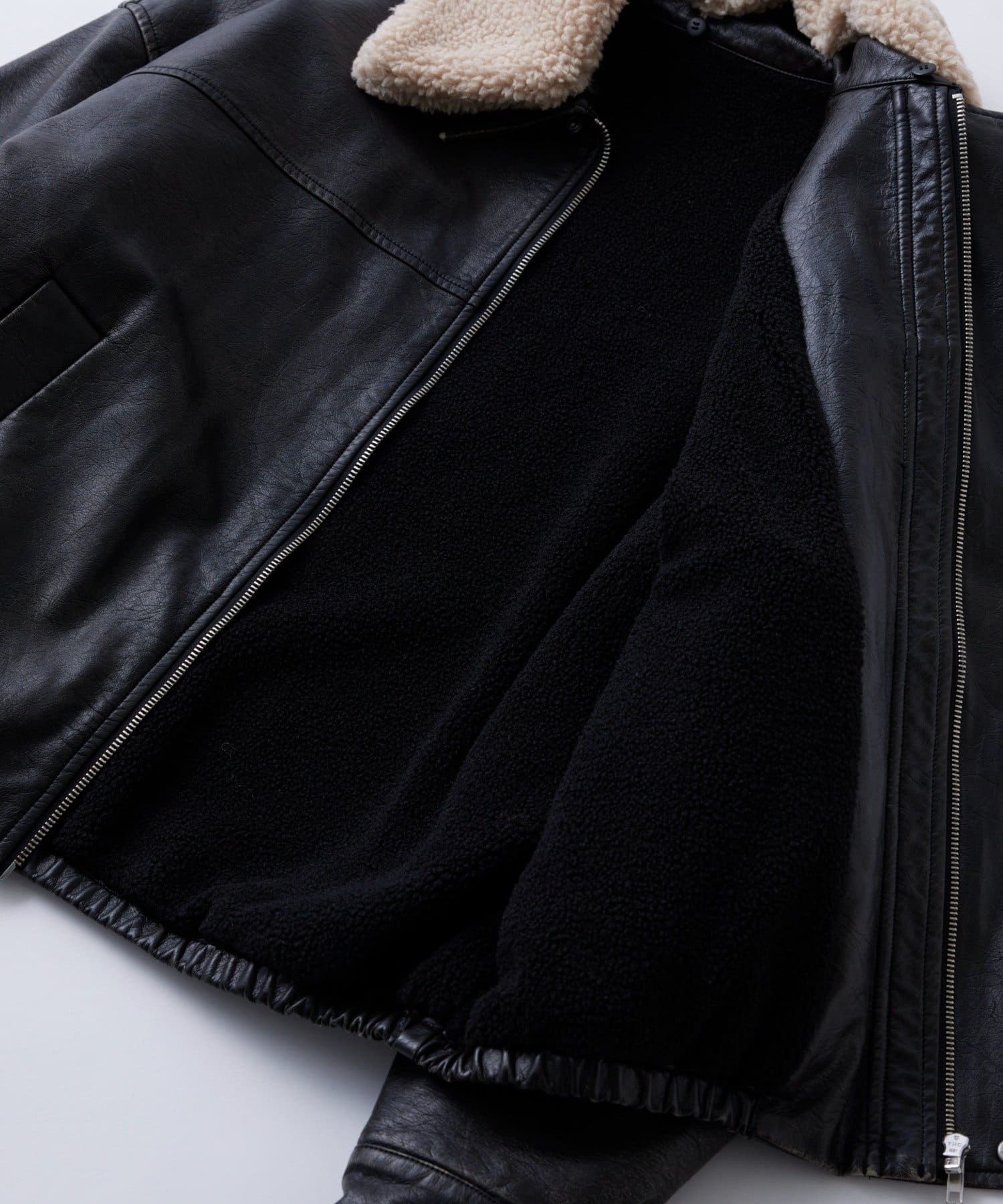 WHO’S WHO gallery(フーズフーギャラリー) 【UNISEX/サイズ展開あり】3way ヴィンテージライクレザーボアブルゾン