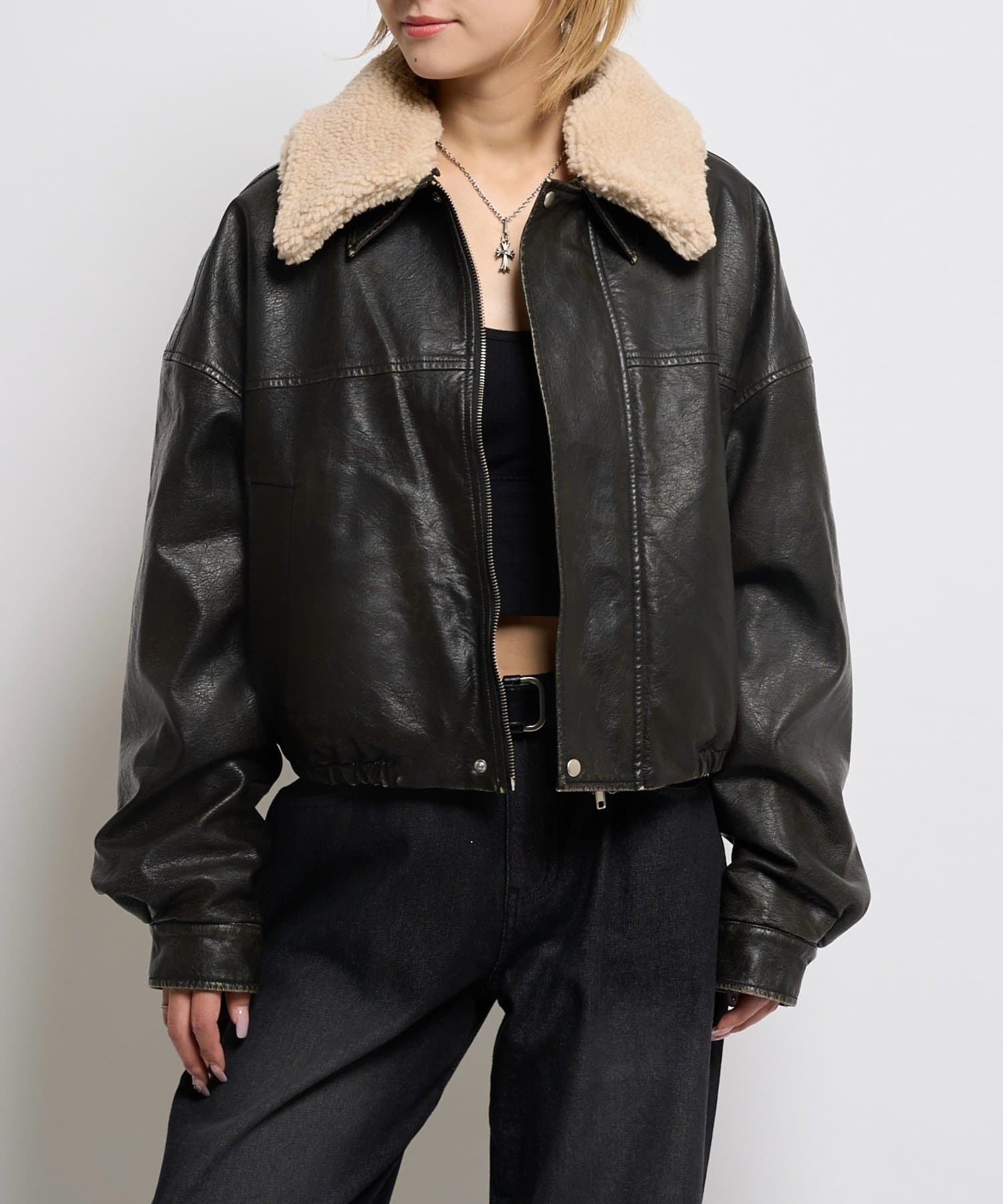 WHO’S WHO gallery(フーズフーギャラリー) 【UNISEX/サイズ展開あり】3way ヴィンテージライクレザーボアブルゾン