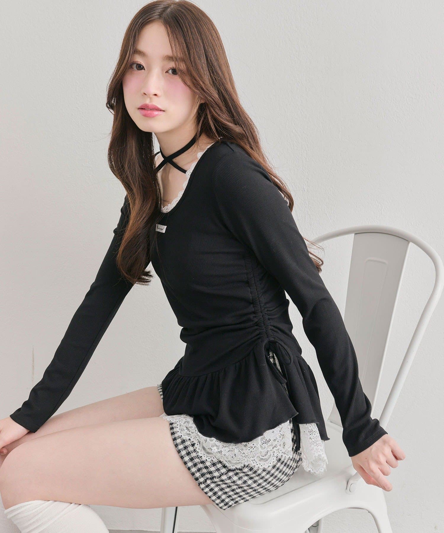 OLIVE des OLIVE(オリーブ デ オリーブ) 裾レースドロストトップス