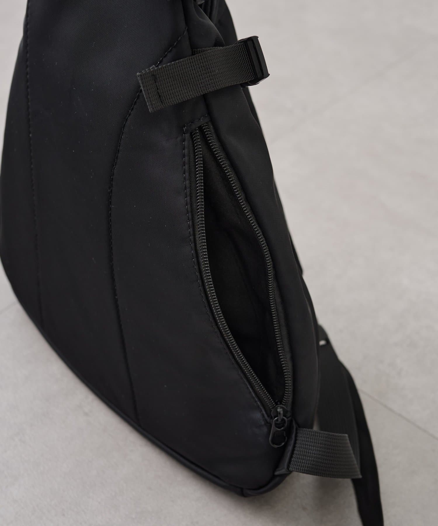 COLONY 2139(コロニー トゥーワンスリーナイン) 【LEI企画 / WEB限定】撥水ワンショルダーボディバッグ