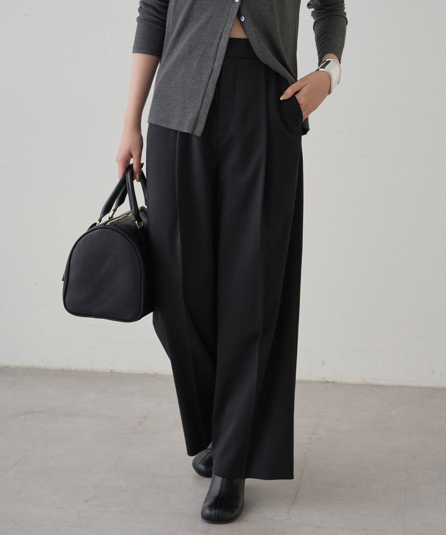 LOUNGEDRESS(ラウンジドレス) ストレートタックパンツ