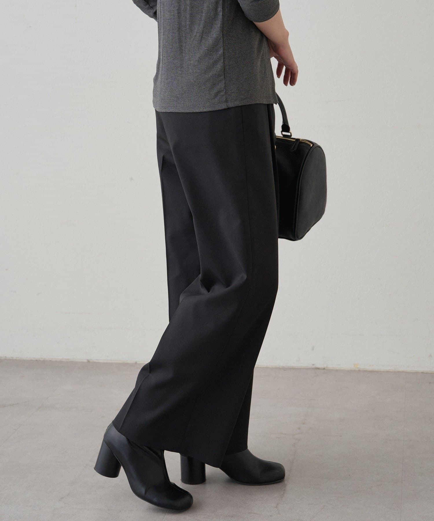 LOUNGEDRESS(ラウンジドレス) ストレートタックパンツ