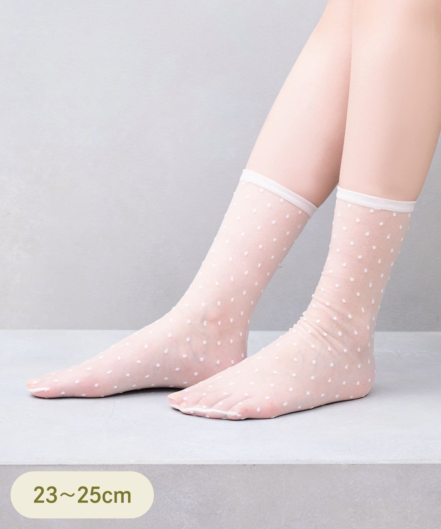 3COINS(スリーコインズ) ドット柄シアーソックス