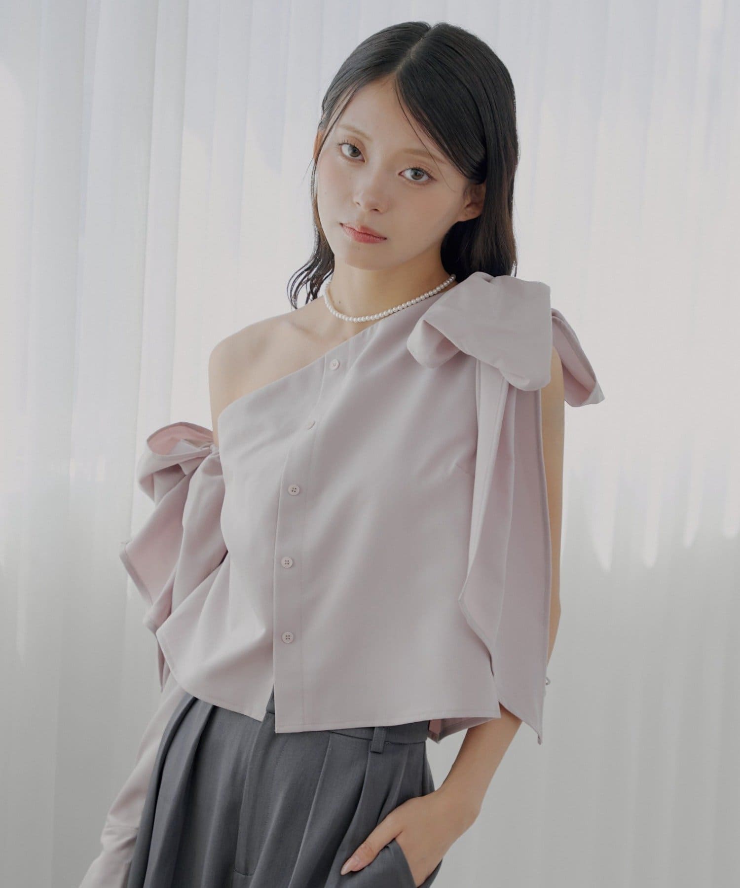Chico(チコ) 【SALON by Chico】アシメデザインビッグリボンシャツ