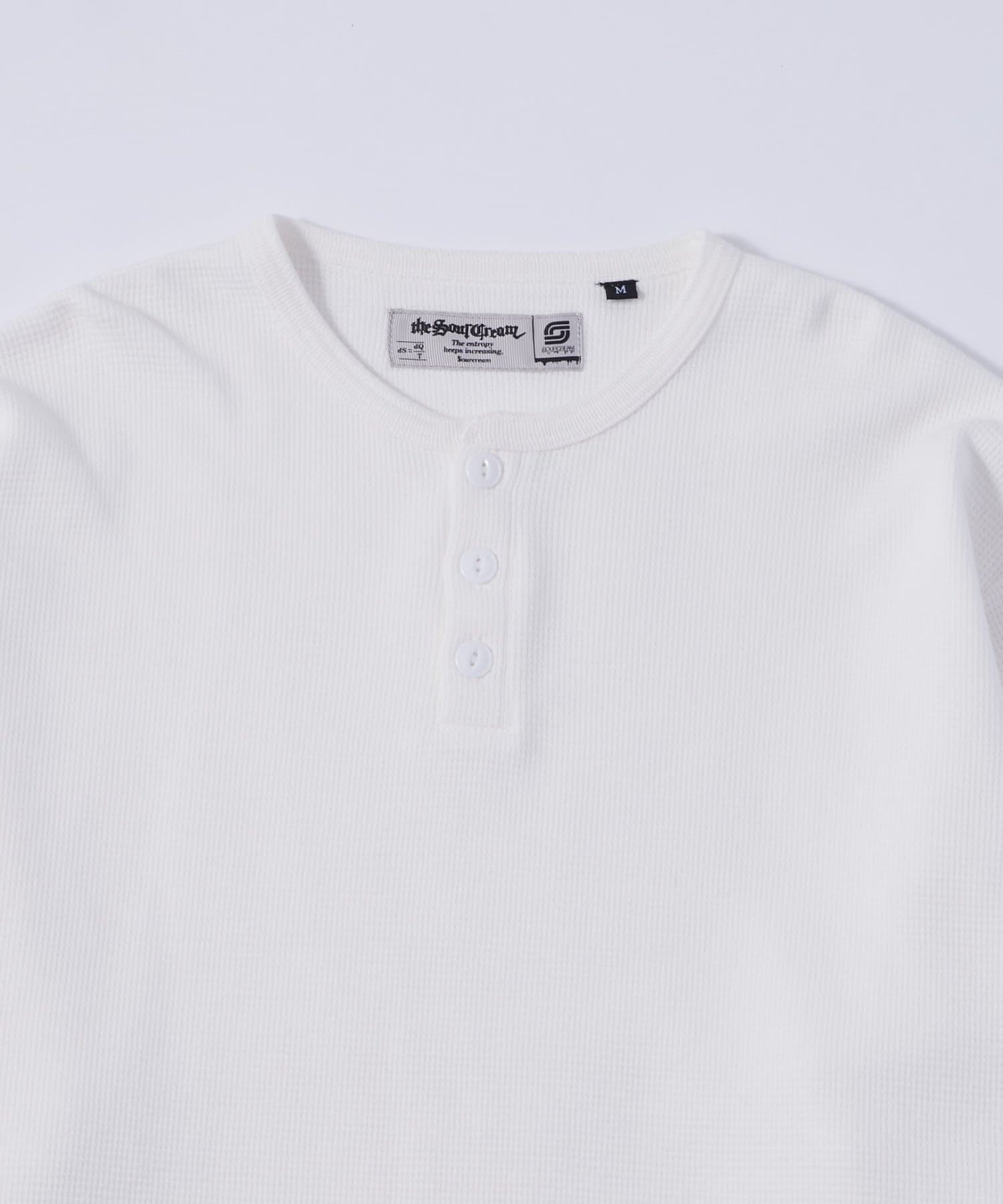 WHO’S WHO gallery(フーズフーギャラリー) Sourcreamワッフルヘンリーネックトップス