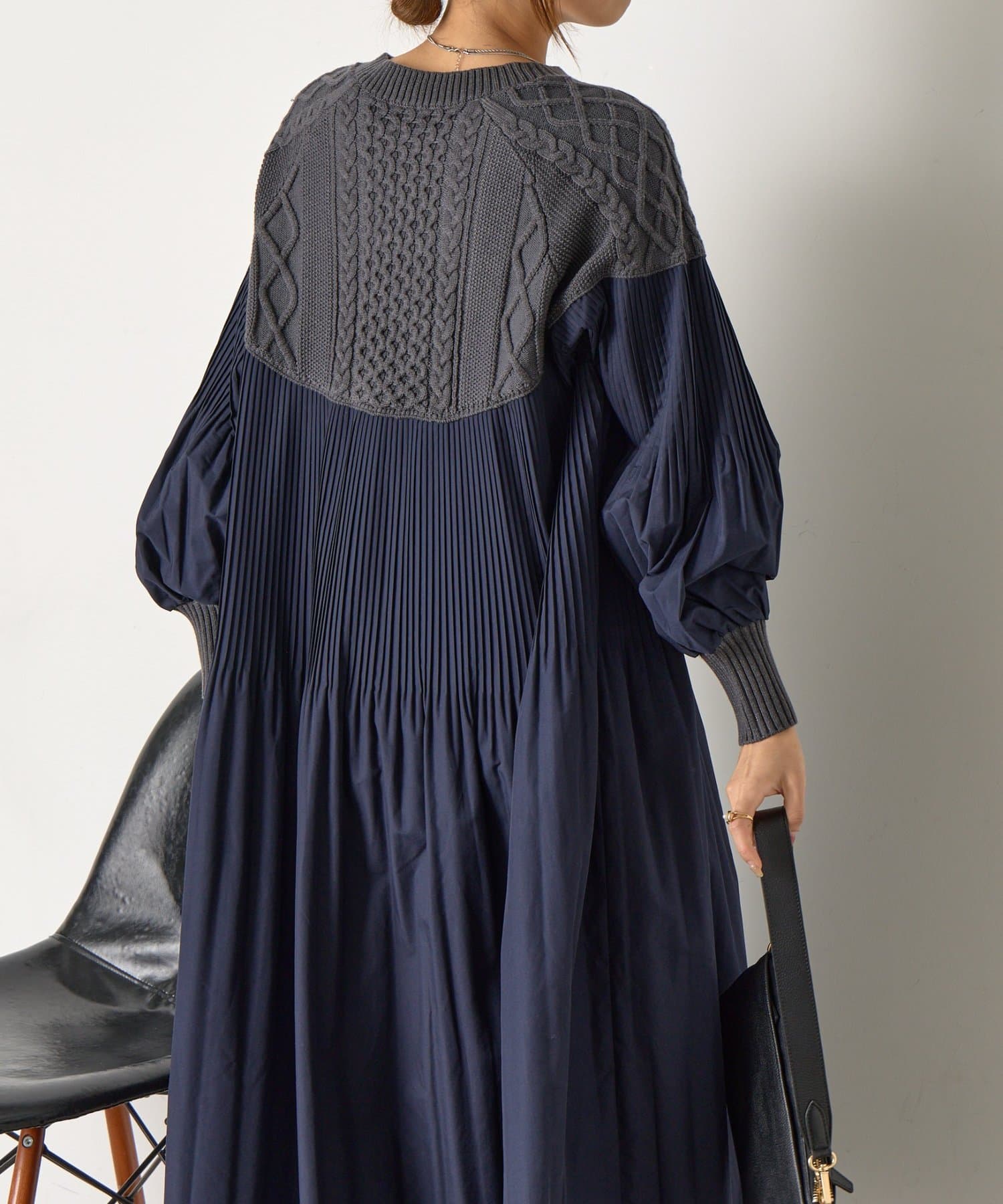 Jena　espace merveilleux(ジェナ　エスパスメルヴェイユ) ケーブルニットプリーツワンピース