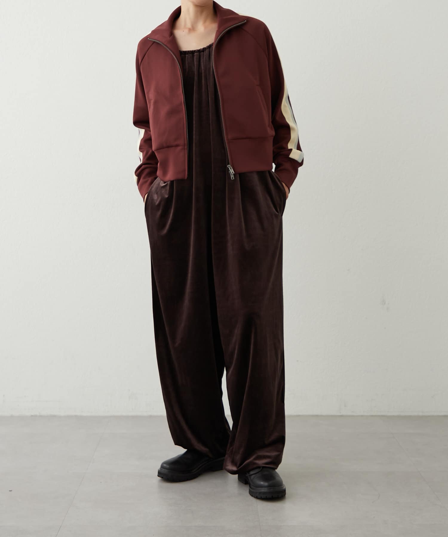 meru。アルベロベロおまとめ♡ earthy_】ベロアキャミサロペット | OUTLET(アウトレット)レディース