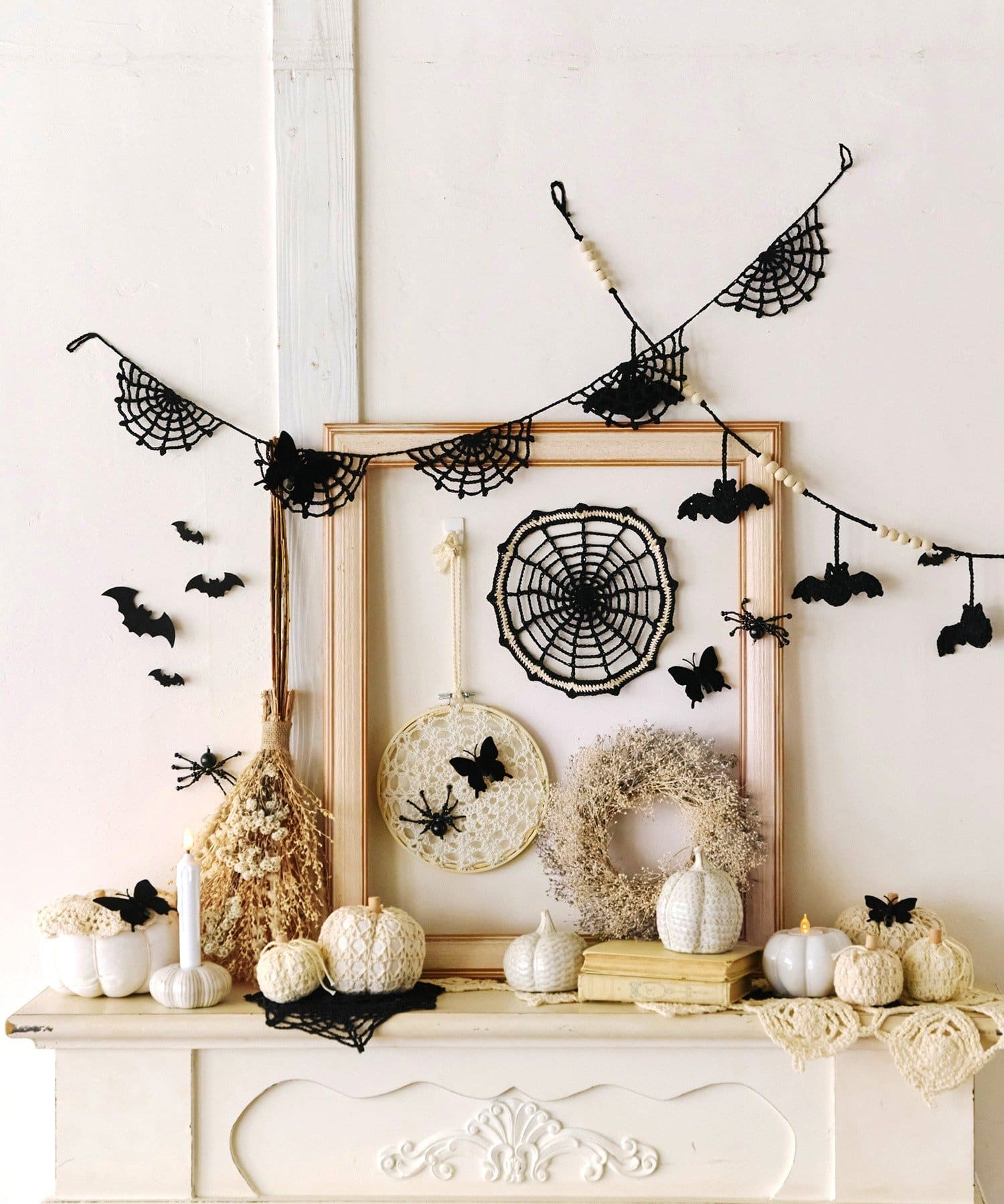 salut!(サリュ) カスミソウのリース／Crochet Halloween