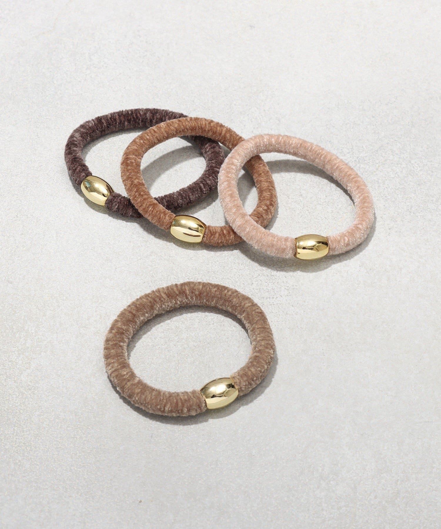 3COINS(スリーコインズ) メタルベロアポニー4個セット