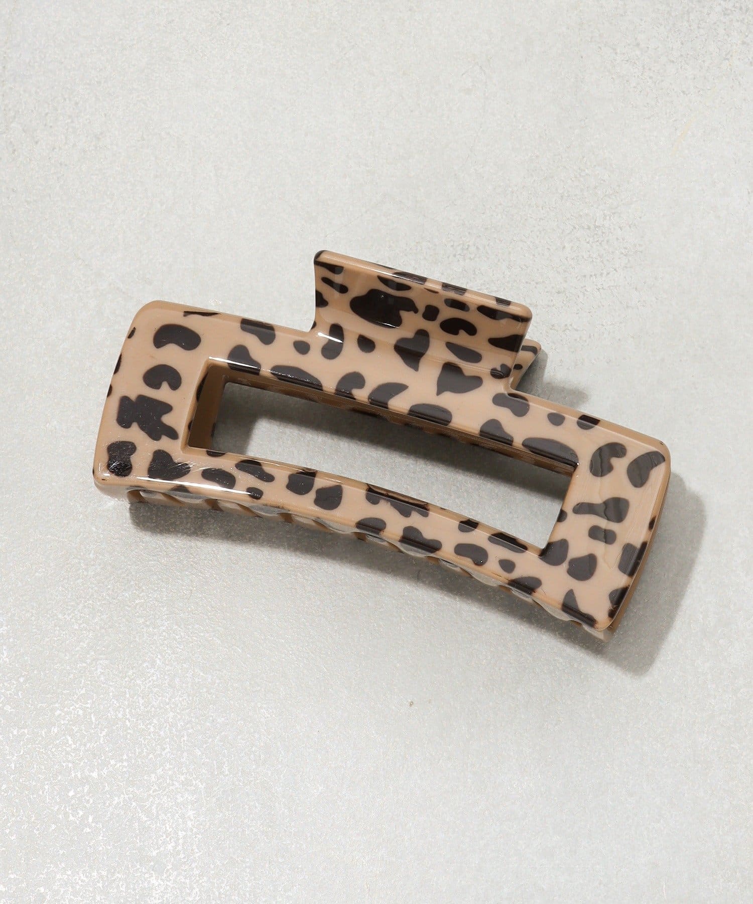3COINS(スリーコインズ) レオパードスクエアバンス