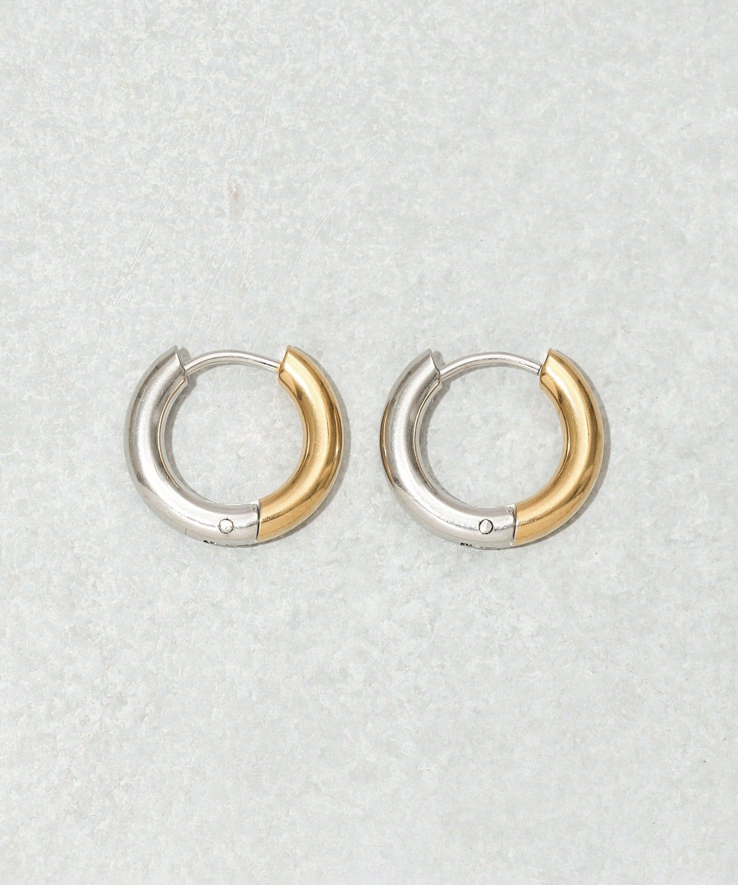3COINS(スリーコインズ) ステンレスボリュームフープワンタッチピアス