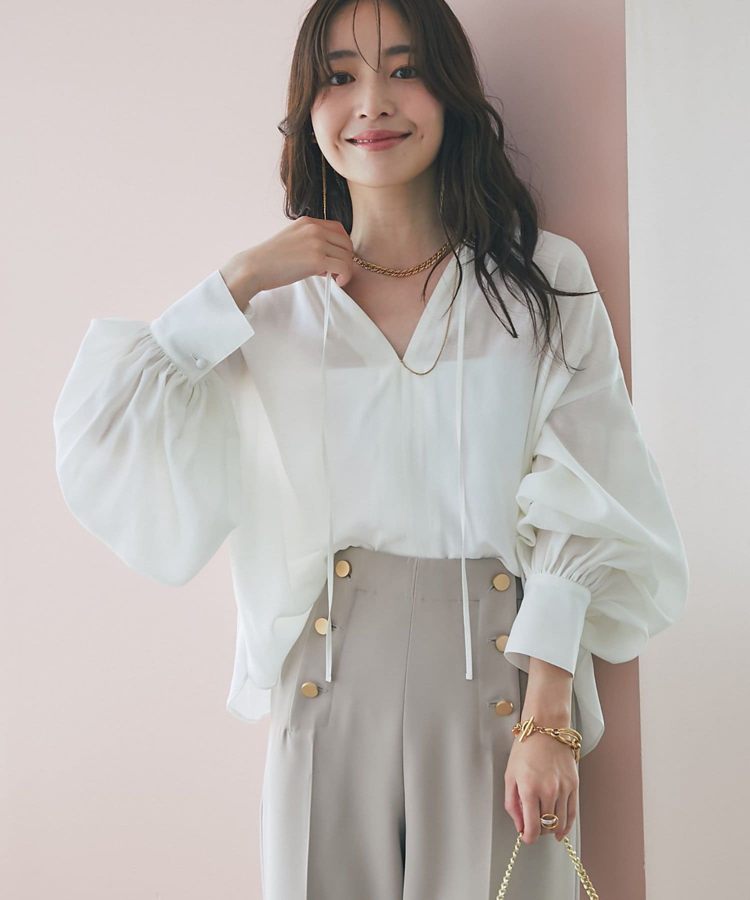 La boutique BonBon(ラブティックボンボン) シアーボリュームスリーブブラウス