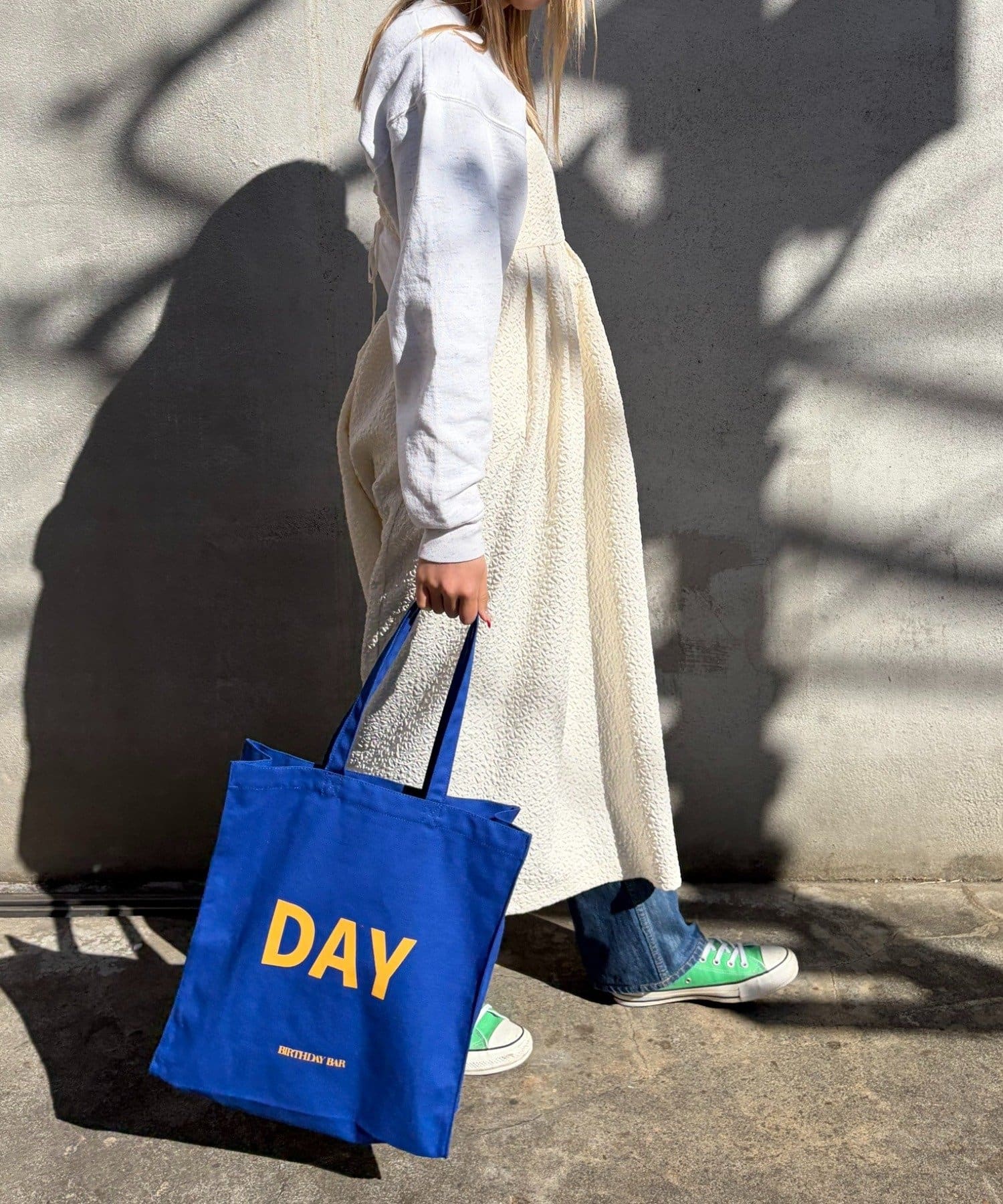 BIRTHDAY BAR(バースデイバー) キャンバスロゴスクエアトートバッグ