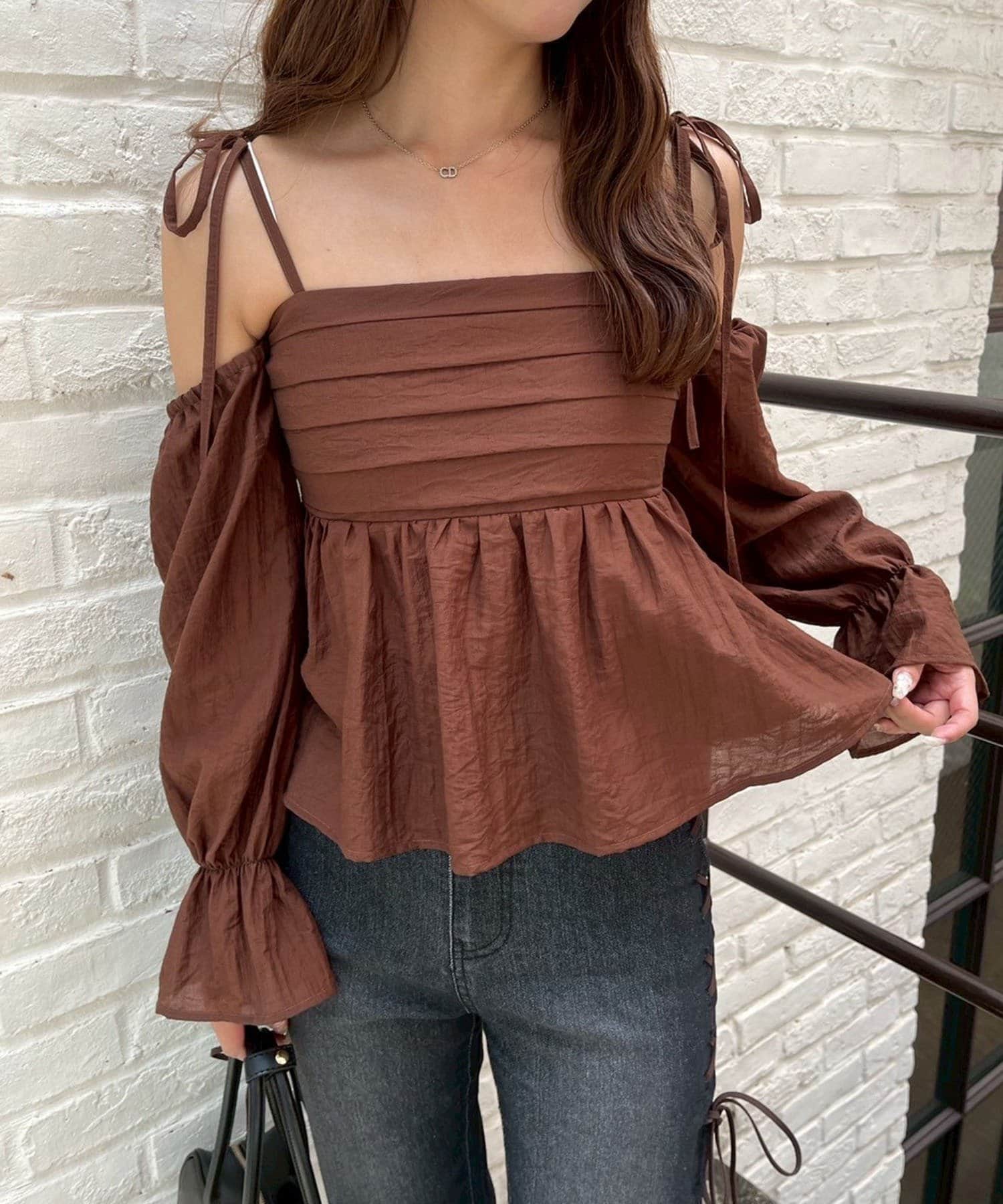 NICE CLAUP / OLIVE des OLIVE OUTLET(ナイスクラップ  / オリーブ デ オリーブ アウトレット) 【RMAF】袖2wayシャーリングブラウス