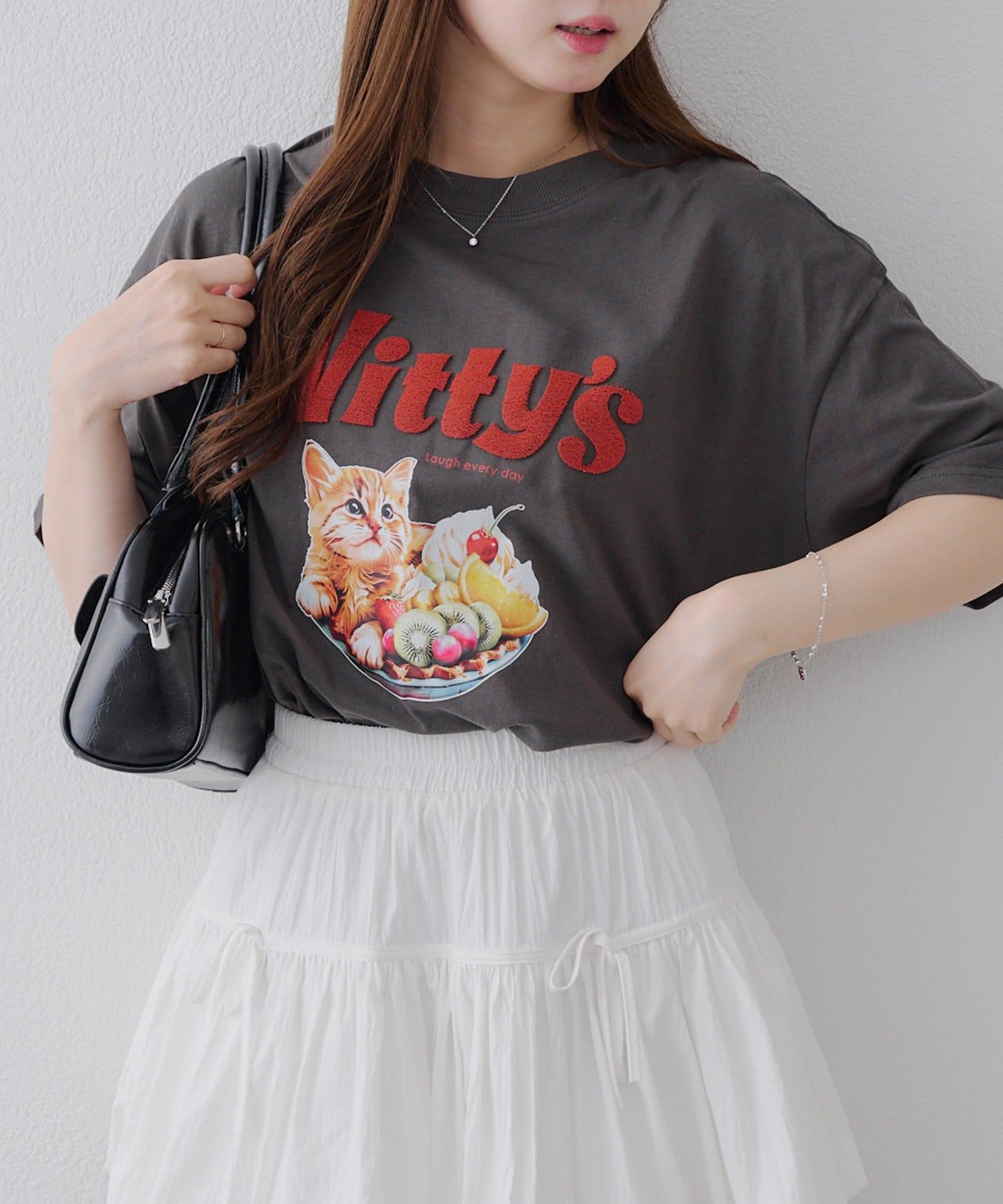 Remind me and forever(リマインドミーアンドフォーエバー) ロゴ刺繍猫プリントTシャツ