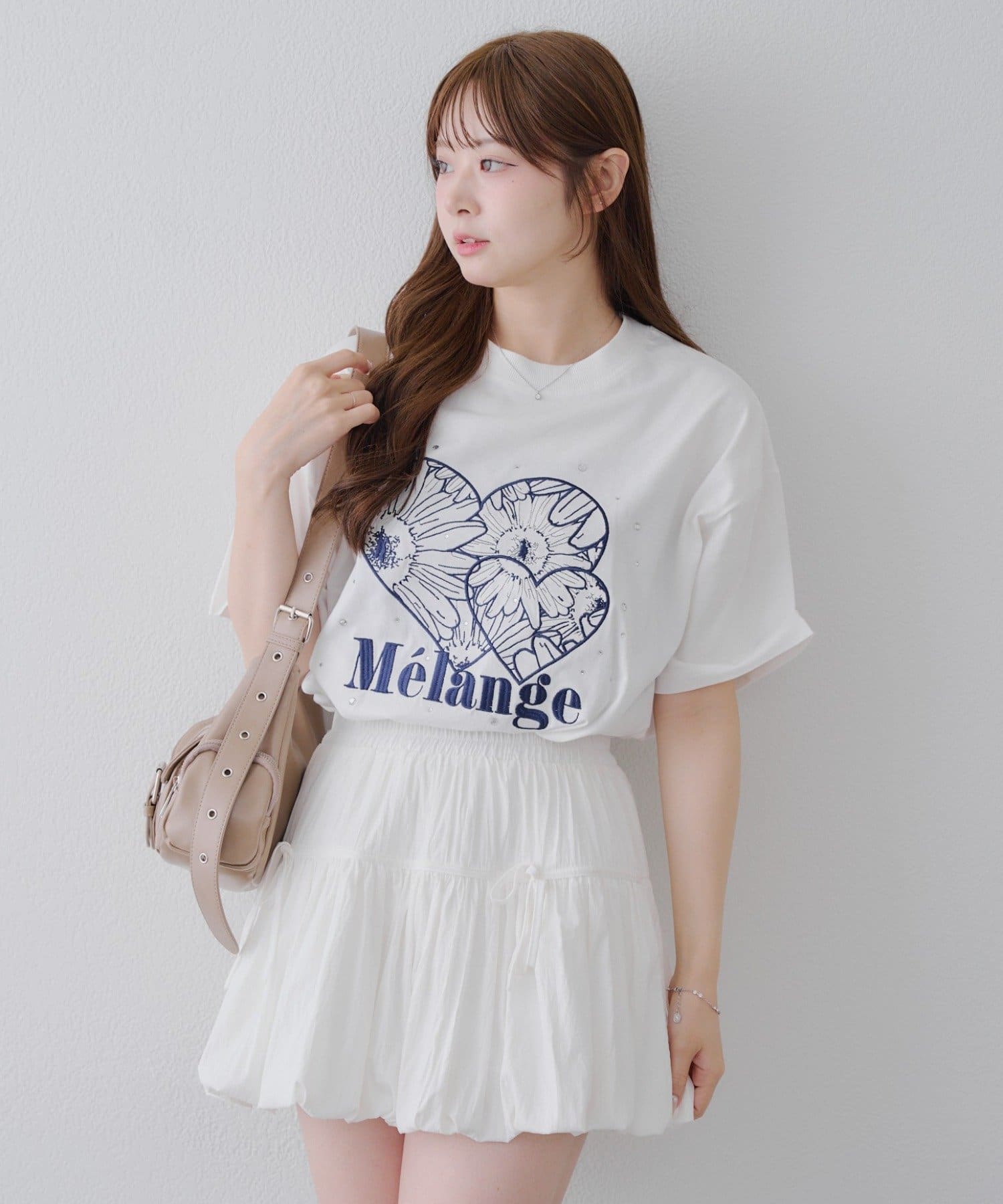 Remind me and forever(リマインドミーアンドフォーエバー) キラキラお花刺しゅうBigTシャツ