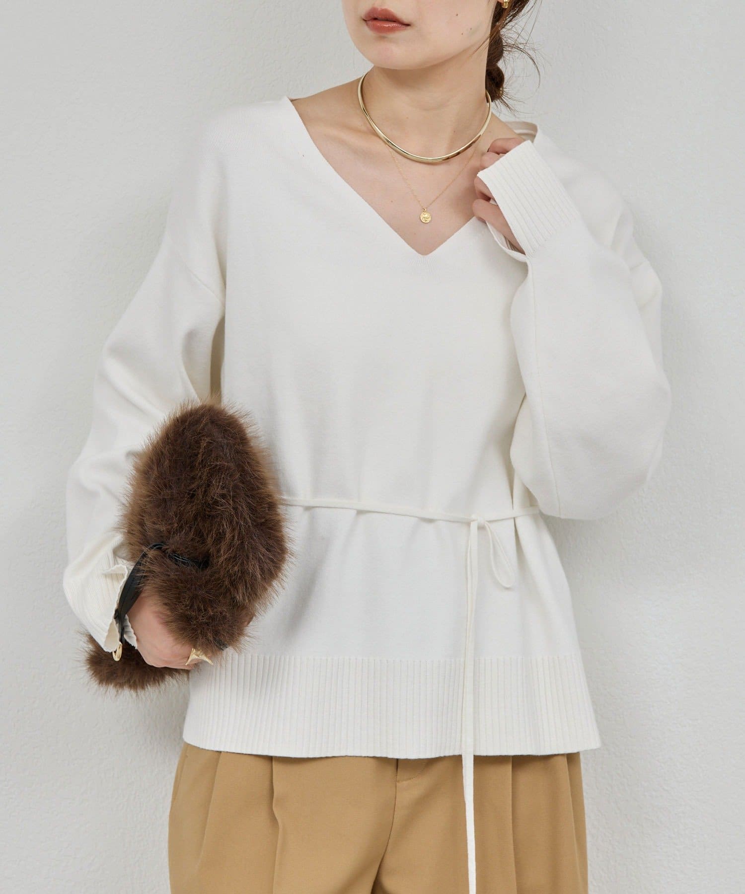 GALLARDAGALANTE(ガリャルダガランテ) 【近日予約開始】タイツキ総針Vネックニット