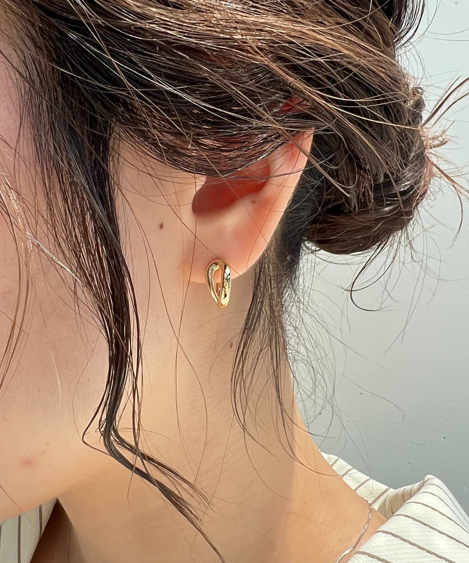 CAPRICIEUX LE'MAGE(カプリシュレマージュ) 〈GOLDY/ゴールディ〉フォークワンタッチピアス