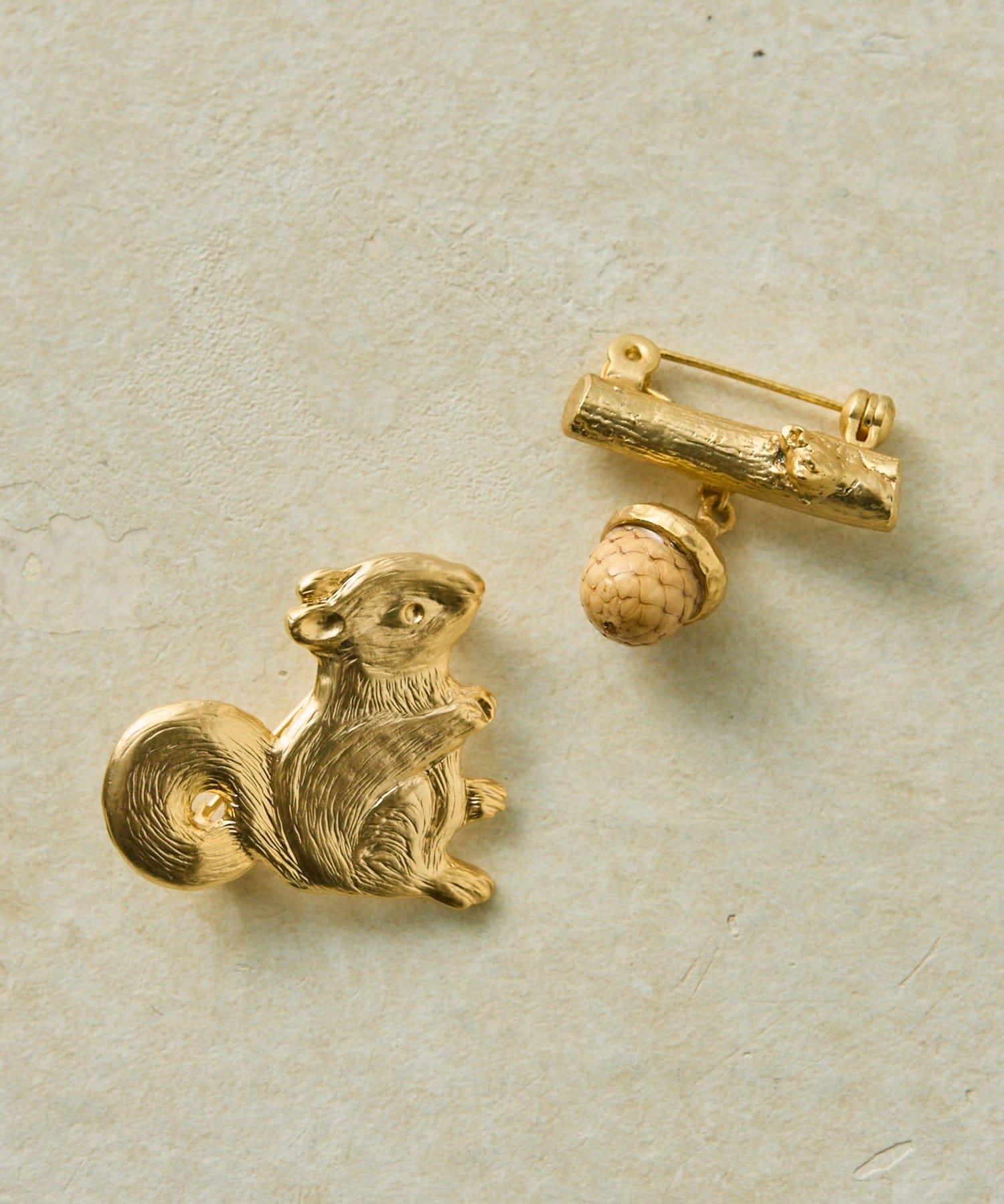 173 ブローチシリーズリスちゃん ハンドメイドアクセサリー フリーリング