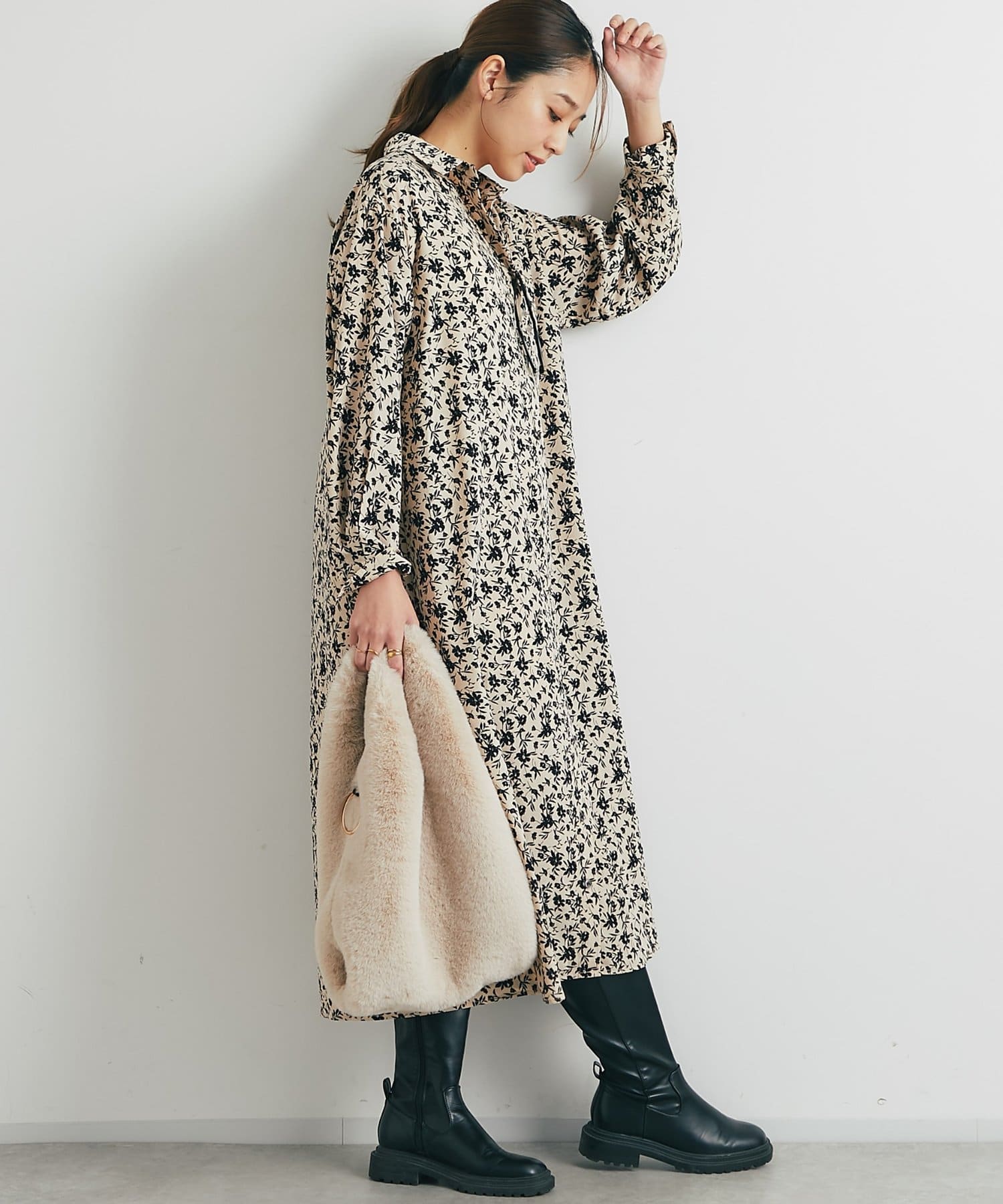 un dix cors(アンディコール) 《可憐な大人の品格》フラワープリントシャツワンピース