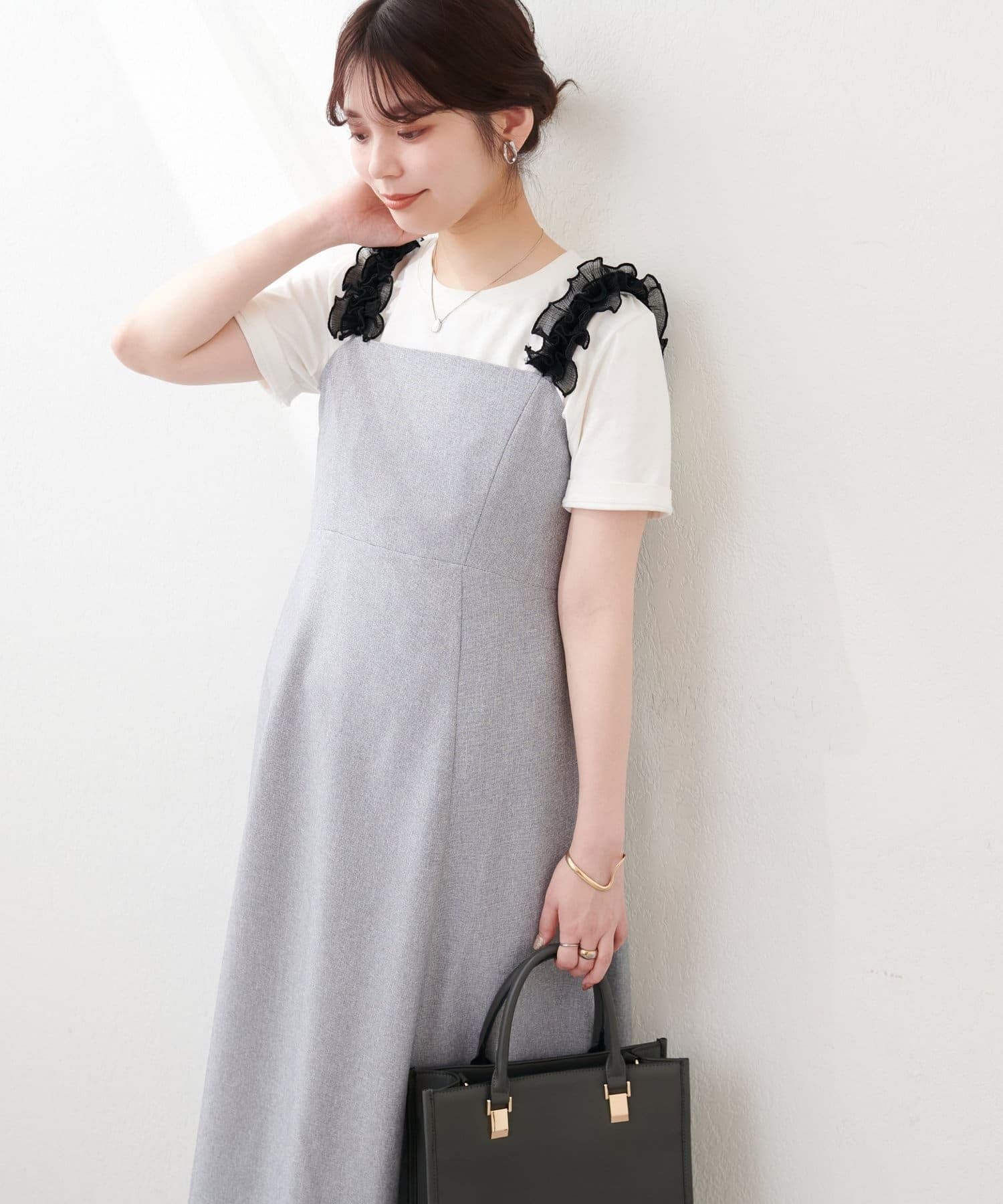 NICE CLAUP / OLIVE des OLIVE OUTLET(ナイスクラップ  / オリーブ デ オリーブ アウトレット) 【natural couture】肩フリルフレアワンピース