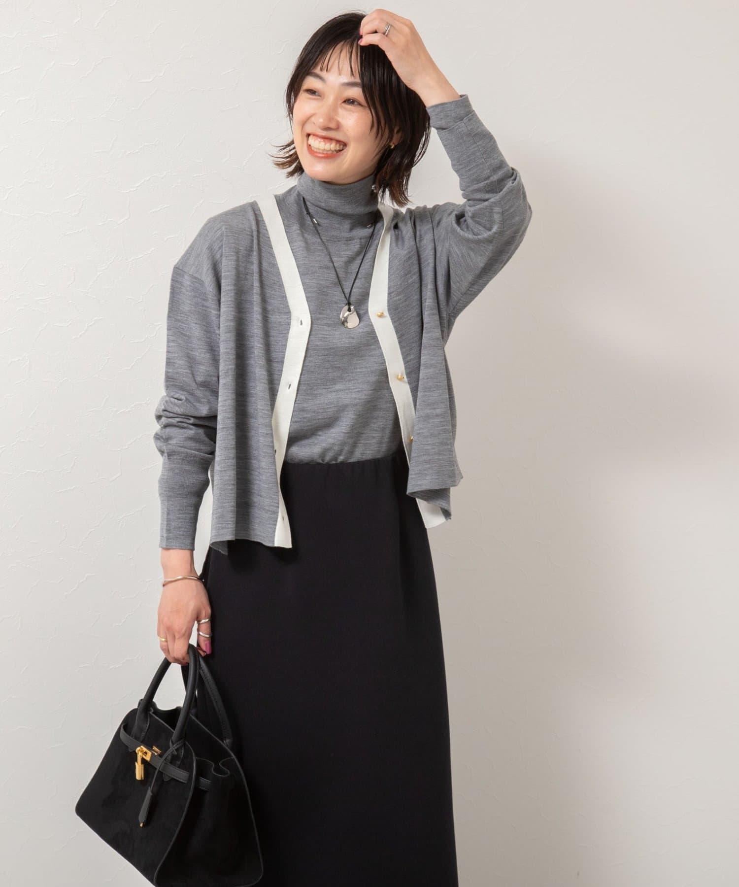 NOLLEY'S(ノーリーズ) 《手洗い可能》《アンサンブル対応》18G天竺ゆったりVネックカーディガン