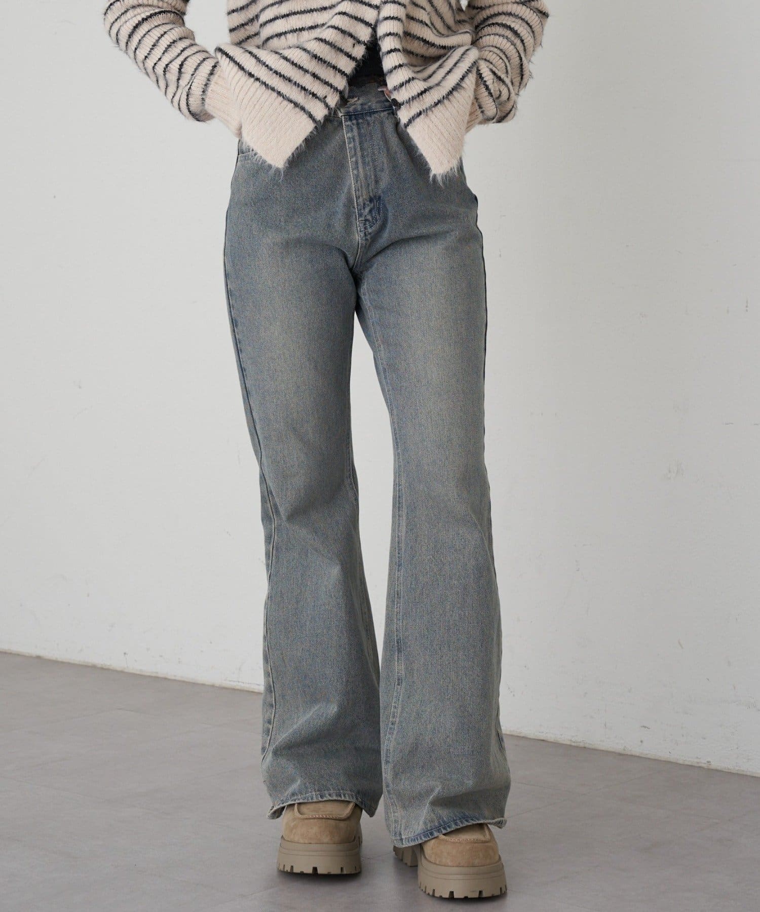 RAY CASSIN(レイカズン) 【ウエスト調節可/2サイズ展開】フレアデニムパンツ