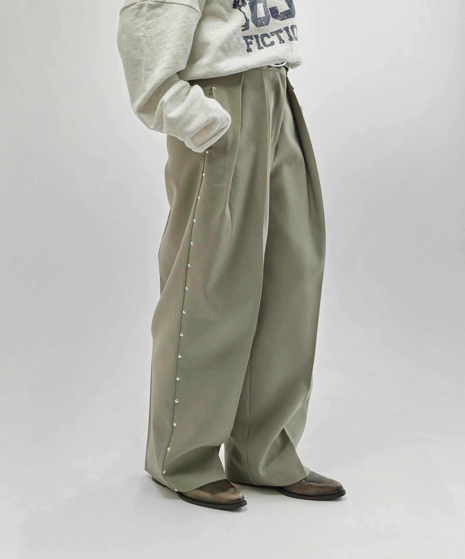 OUTLET(アウトレット) 【WHO'S WHO gallery】スタッズタックスラックス