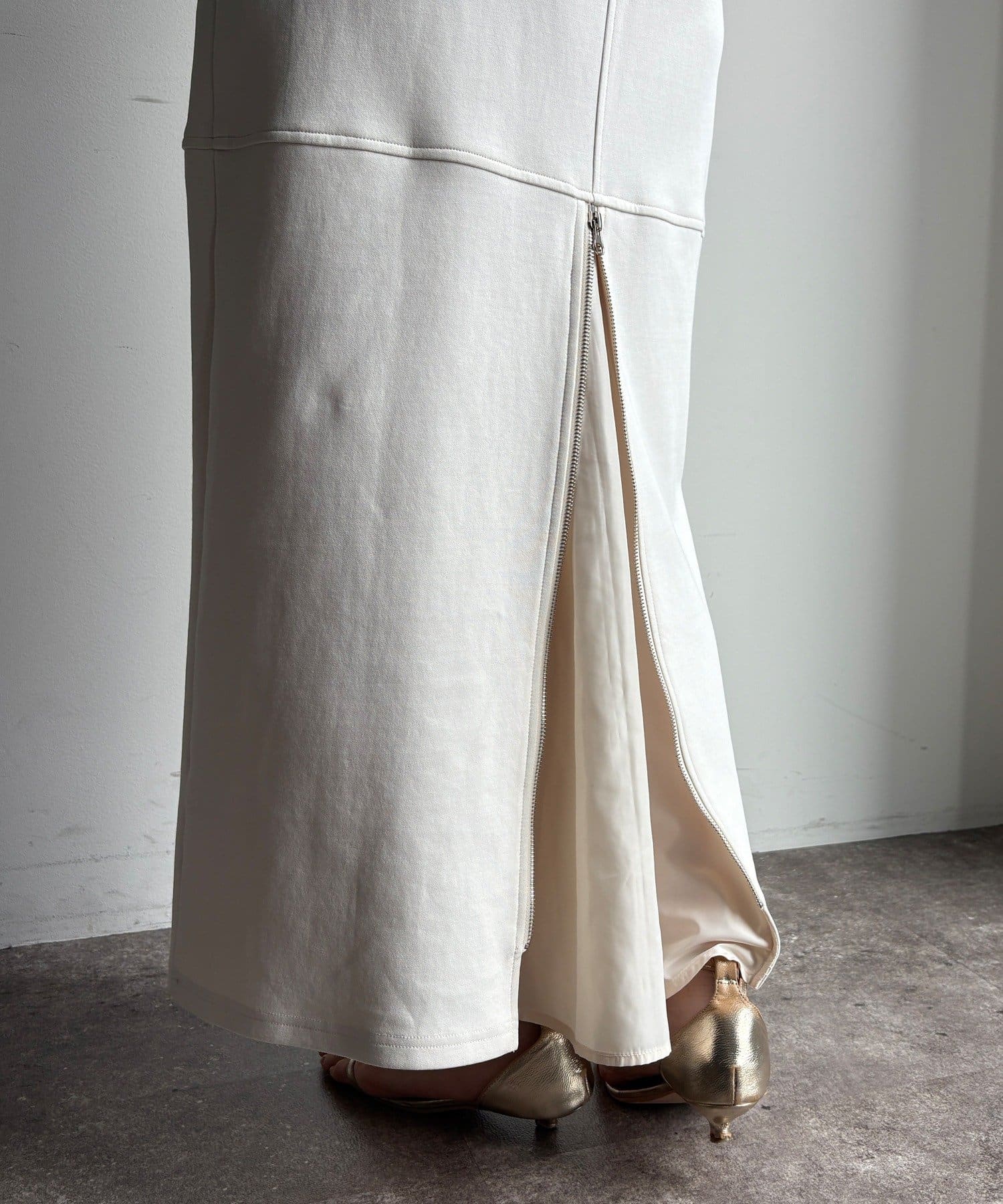 DOUDOU(ドゥドゥ) 【セットアップ対応/WEB限定】ポンチバックフレアスカート