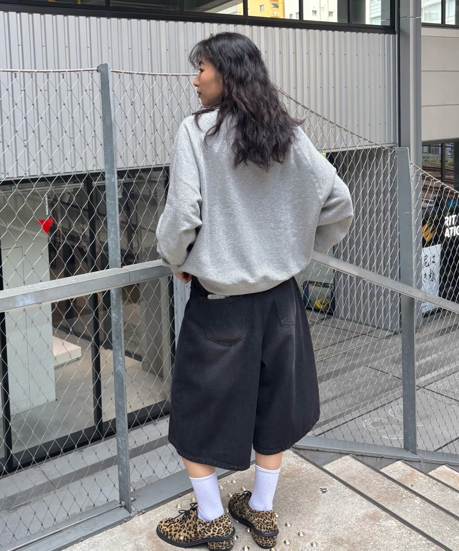 WHO’S WHO gallery(フーズフーギャラリー) 【AW先行予約】Sourcream 偉人スウェット