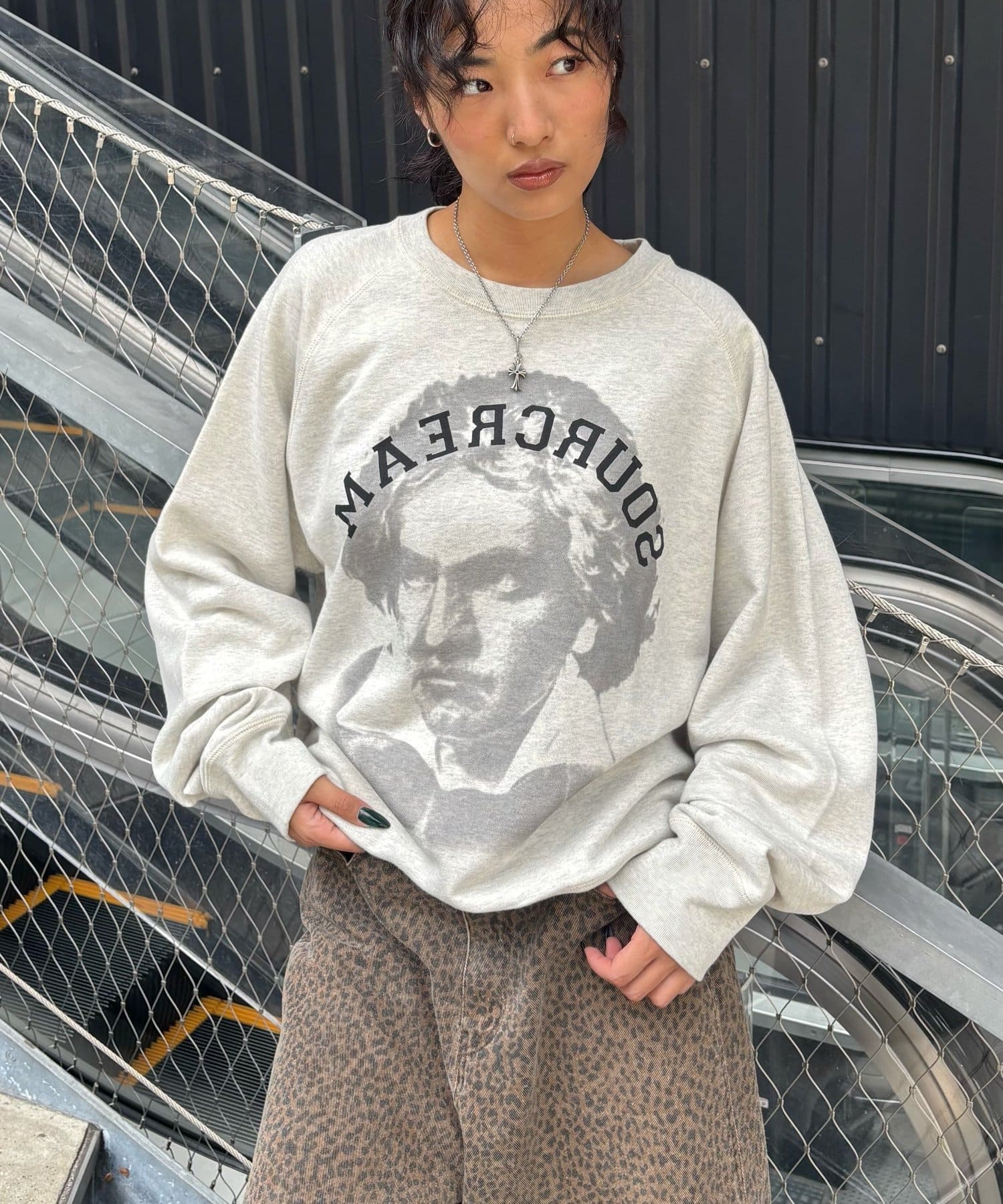 Sourcream/サワークリーム】 偉人スウェット | WHO'S WHO