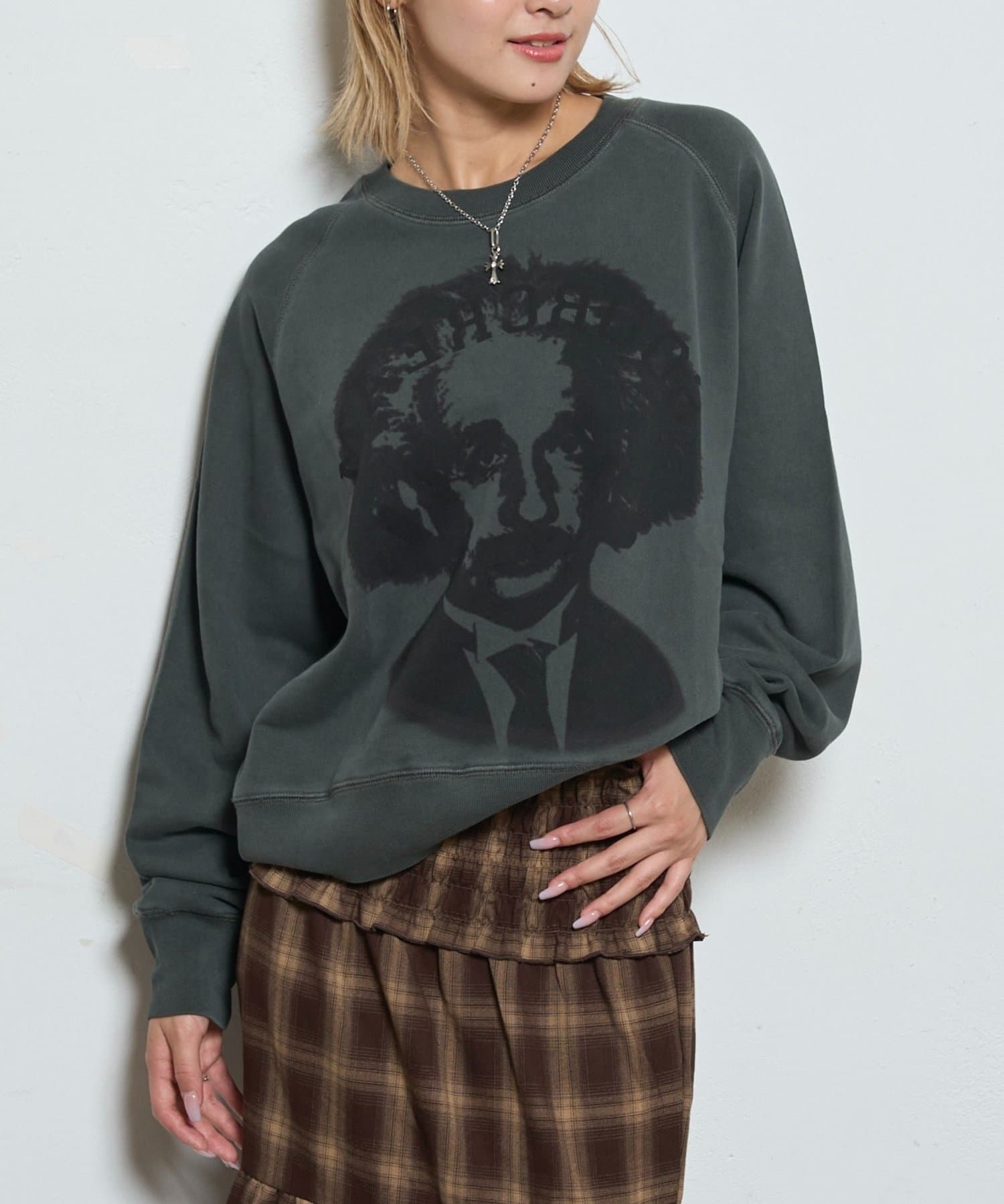 WHO’S WHO gallery(フーズフーギャラリー) 【Sourcream/サワークリーム】 偉人スウェット