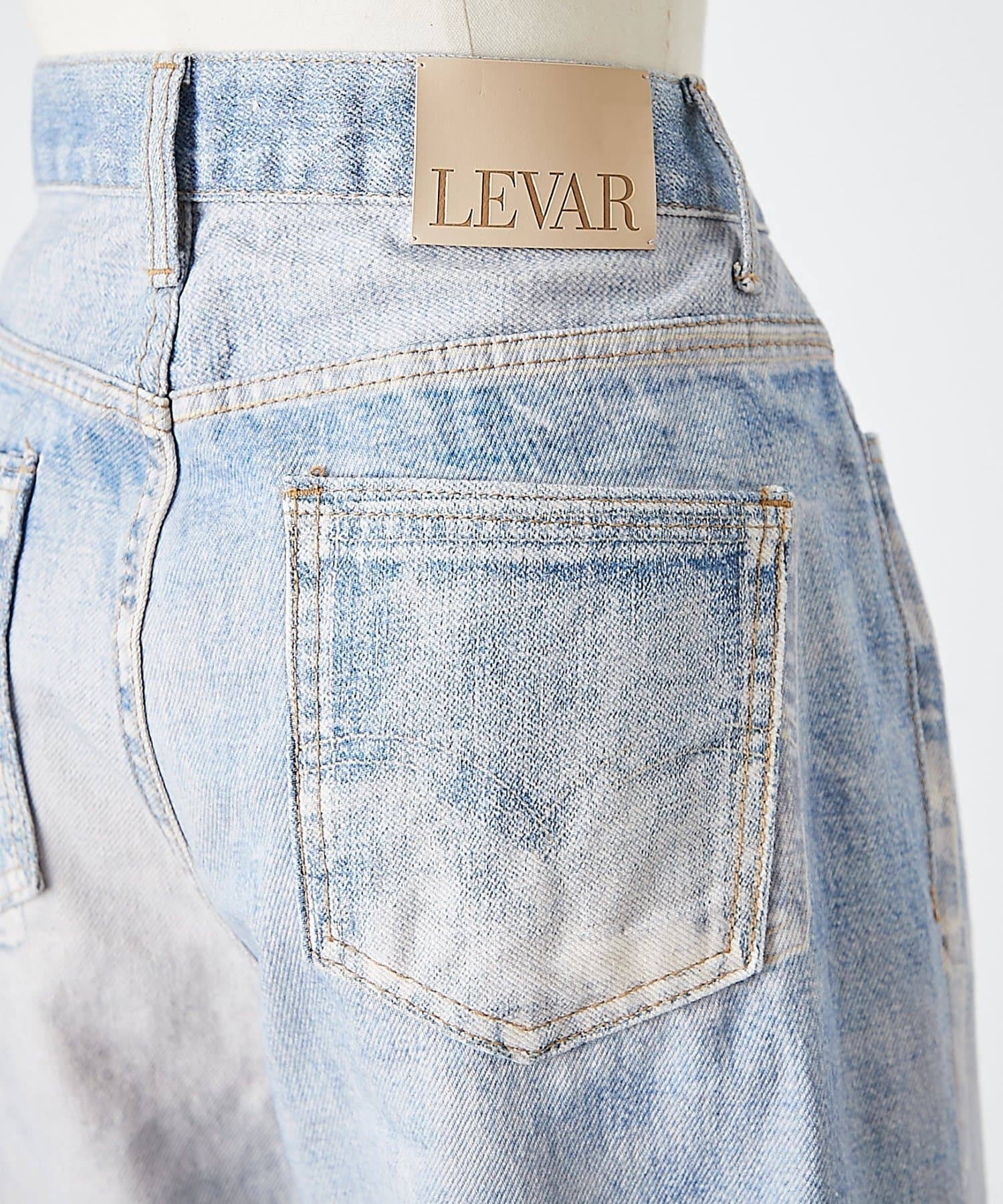 BEARDSLEY(ビアズリー) 《LEVAR》デジタルプリントデニム