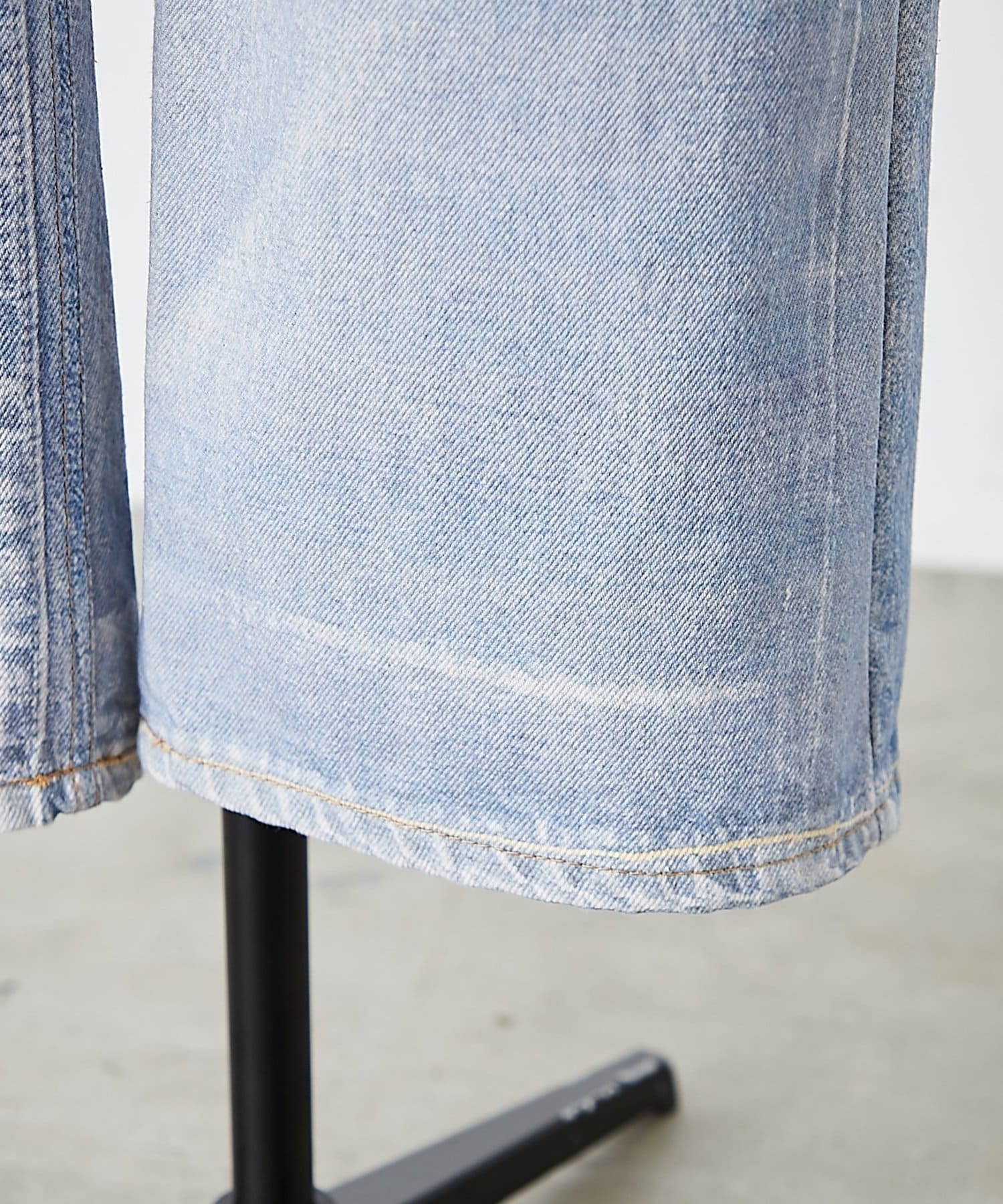 BEARDSLEY(ビアズリー) 《LEVAR》デジタルプリントデニム