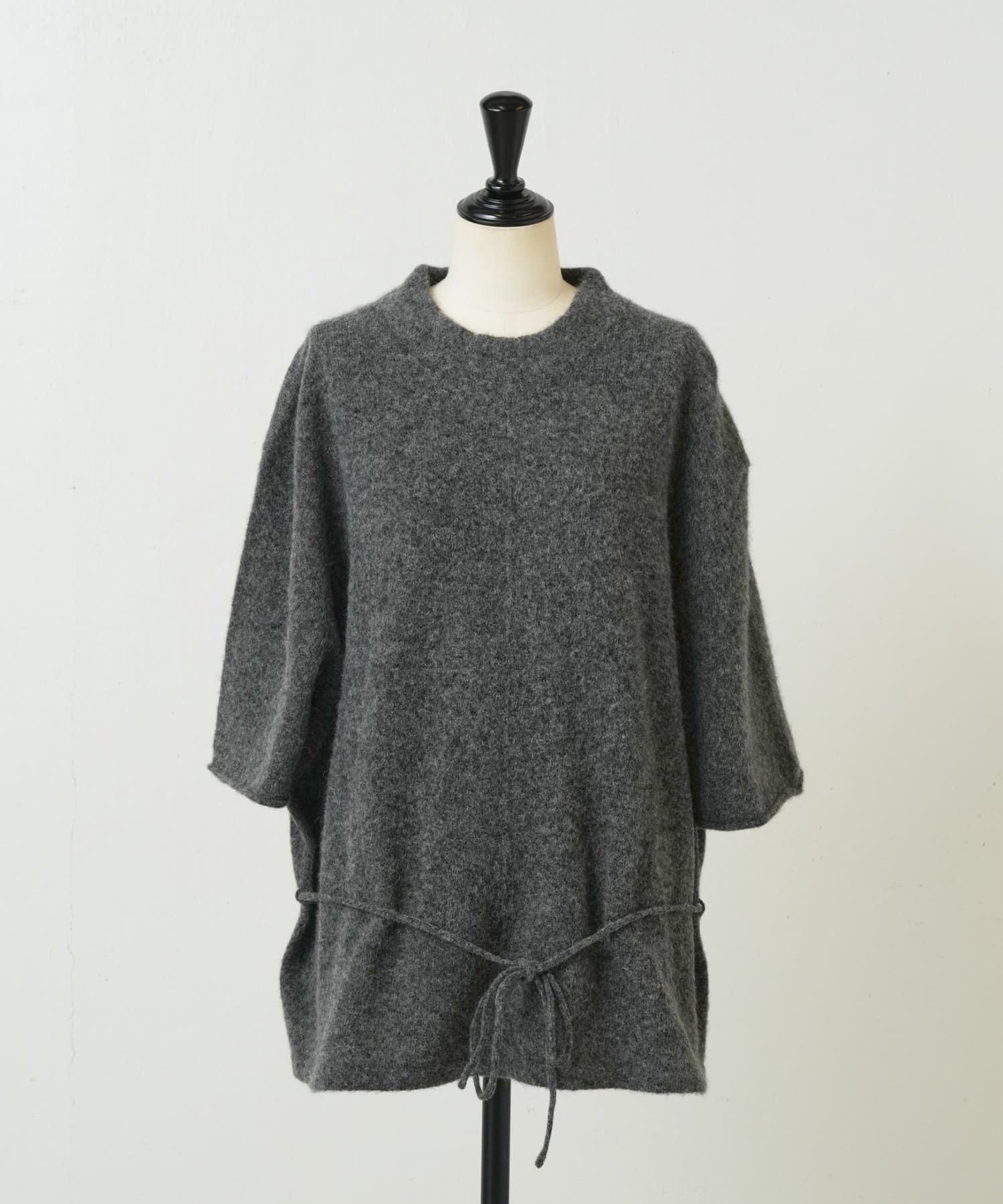 BEARDSLEY(ビアズリー) 《UMARMUNG》ハーフスリーブニット