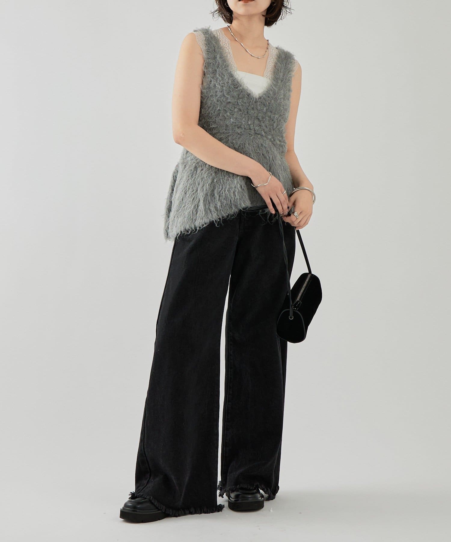 mystic(ミスティック) 【ラメ感がポイント】シャギーニット ペプラムベスト