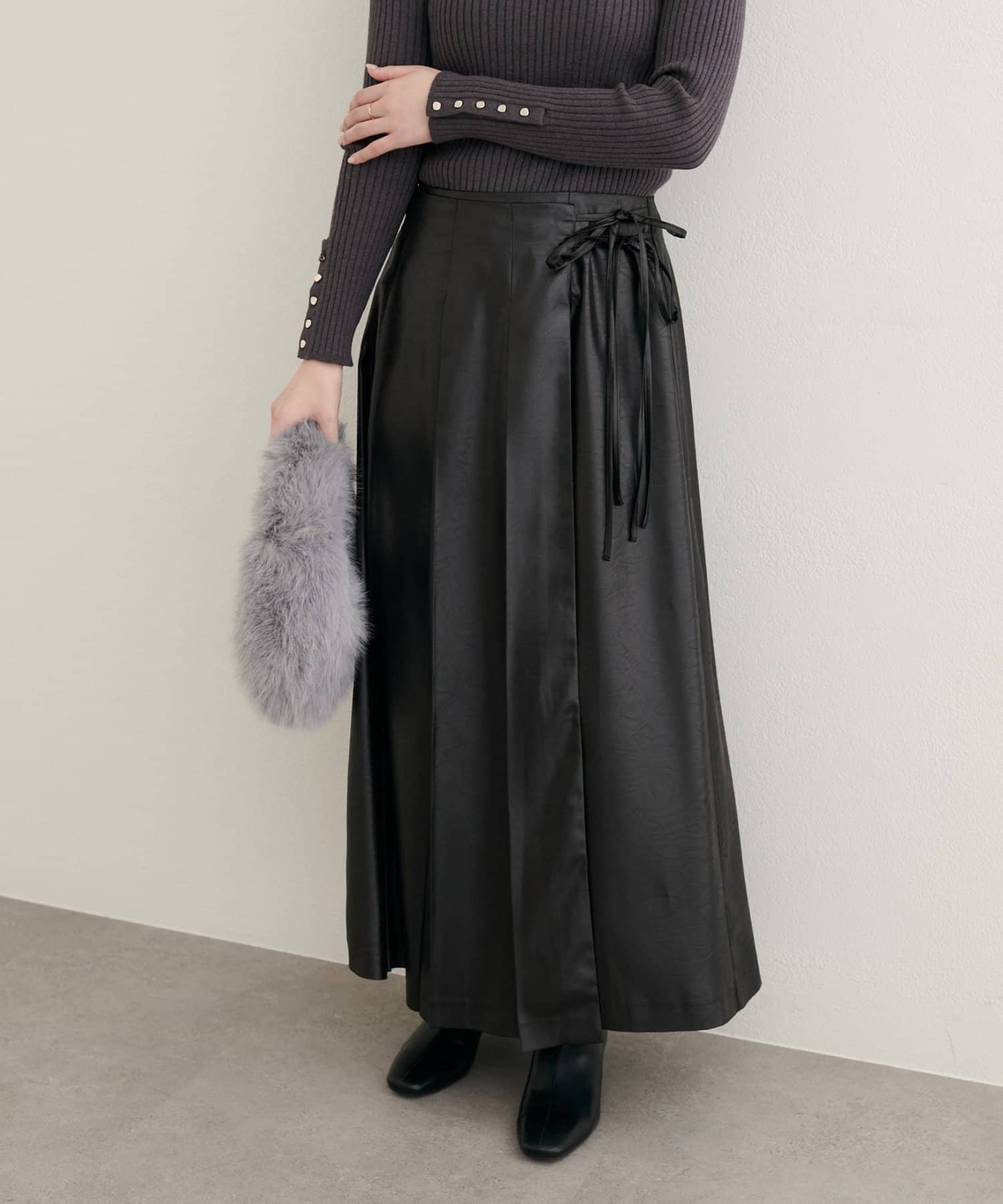 natural couture(ナチュラルクチュール) レザータッチプリーツラップスカート