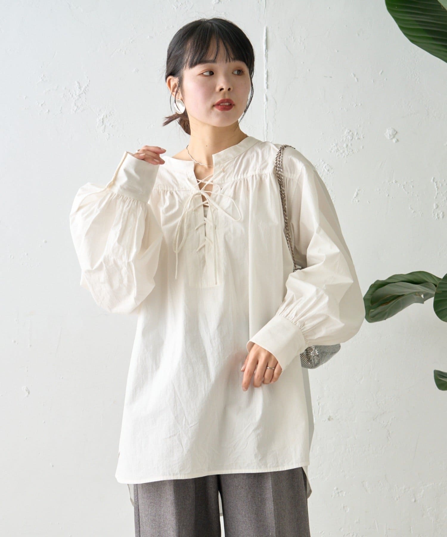CIAOPANIC TYPY(チャオパニックティピー) 【WEB限定】レースアップチュニック丈ギャザーブラウス