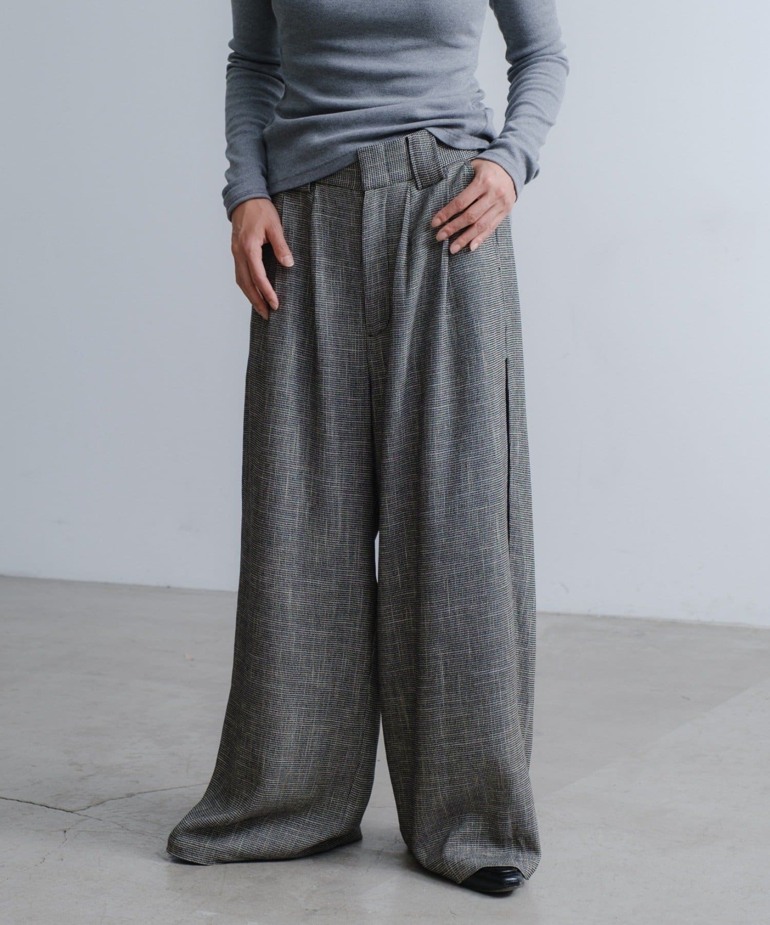 Pasterip(パセリ) KARAMI design pants
