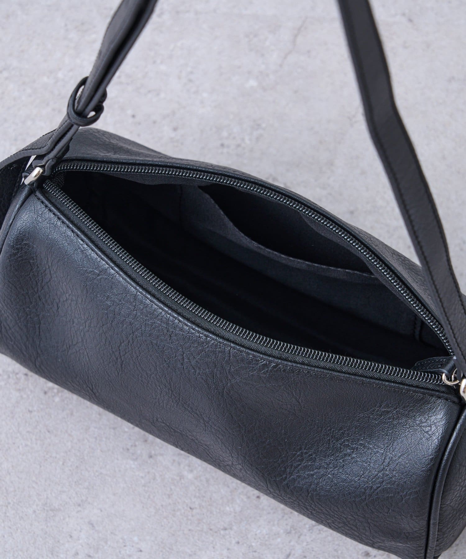 CIAOPANIC TYPY(チャオパニックティピー) 筒形ショルダーBAG