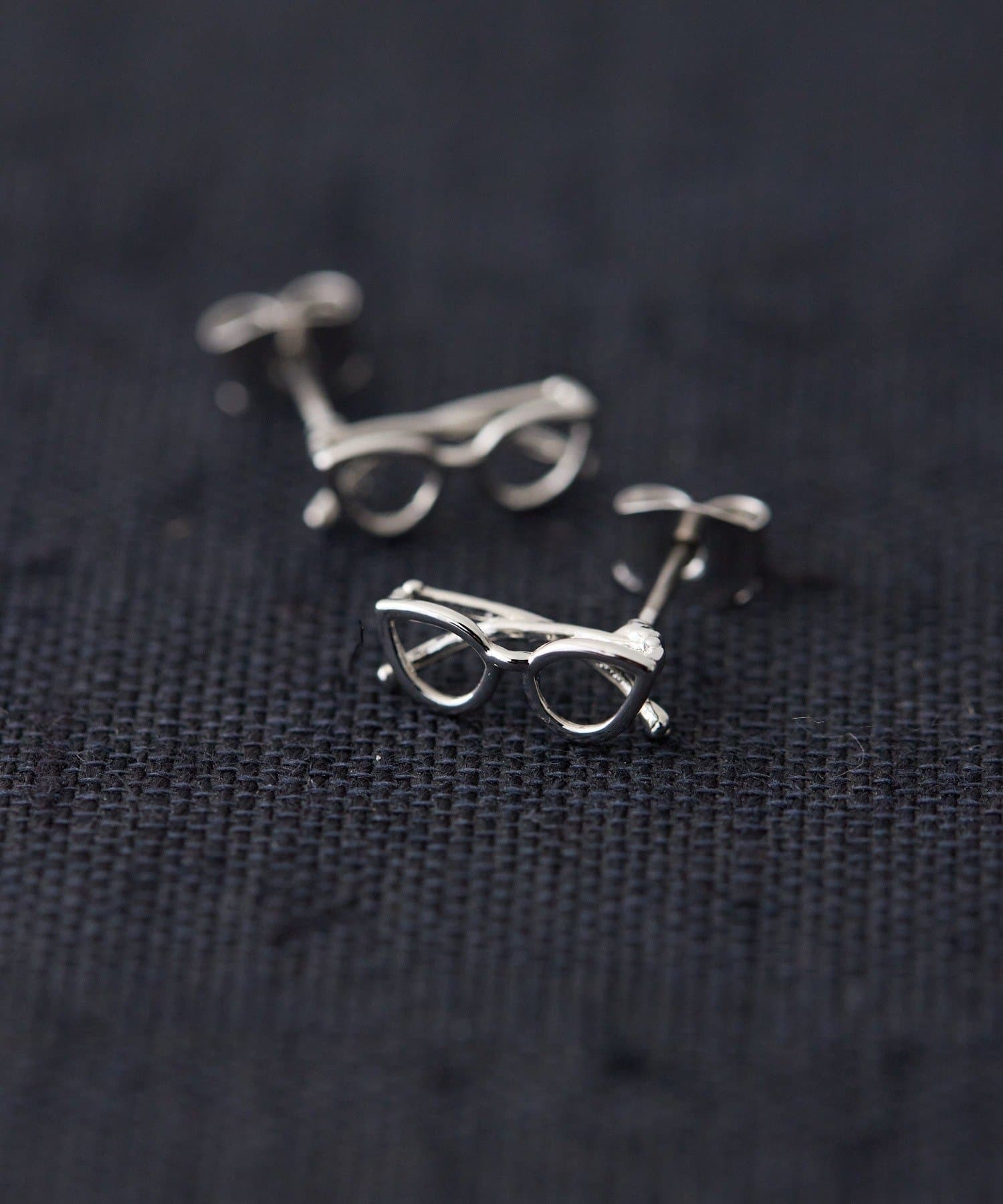 ear PAPILLONNER(イア パピヨネ) 《WEB限定》キャッツアイ眼鏡ピアス