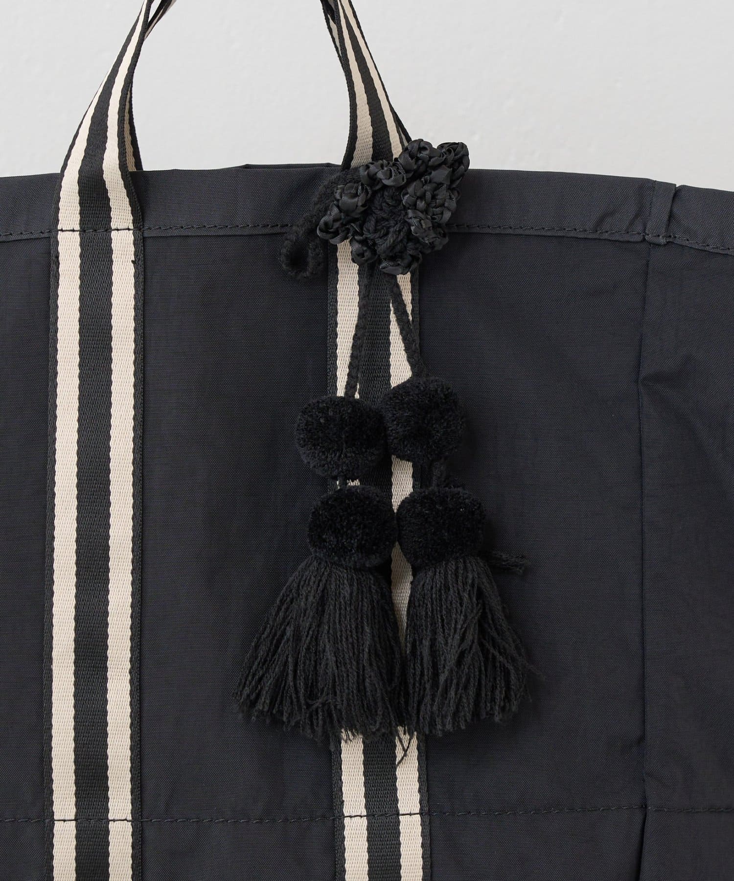 BEARDSLEY(ビアズリー) 《FRIPIER》チャーム付きクレイジートート