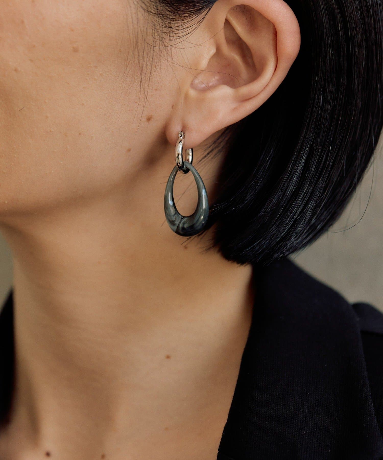 ear PAPILLONNER(イア パピヨネ) ダブルリングフープピアス