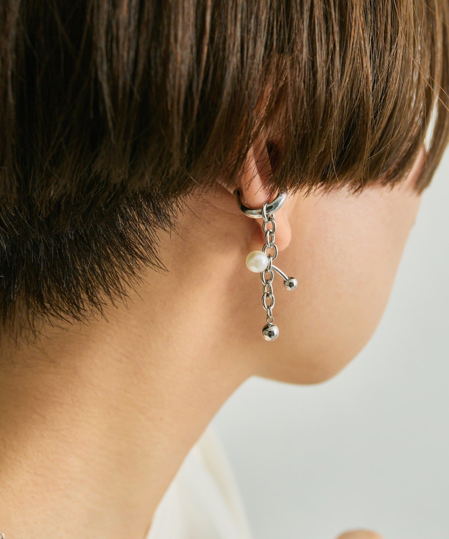 ear PAPILLONNER(イア パピヨネ) スティックチェーンイヤーカフ